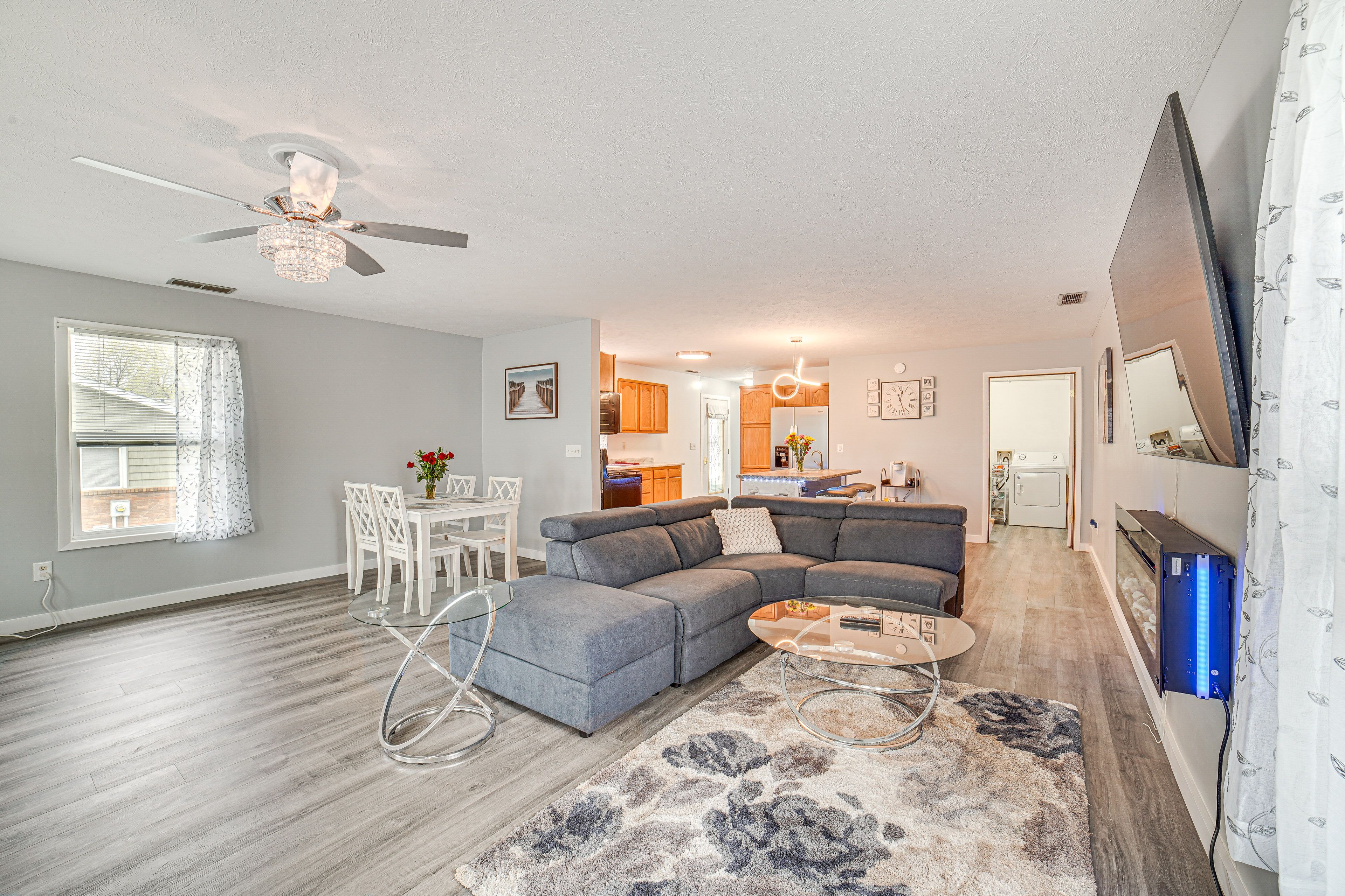 Rome Vacation Rental | 2BR | 2BA | 1,504 Sq Ft | Stairs Required