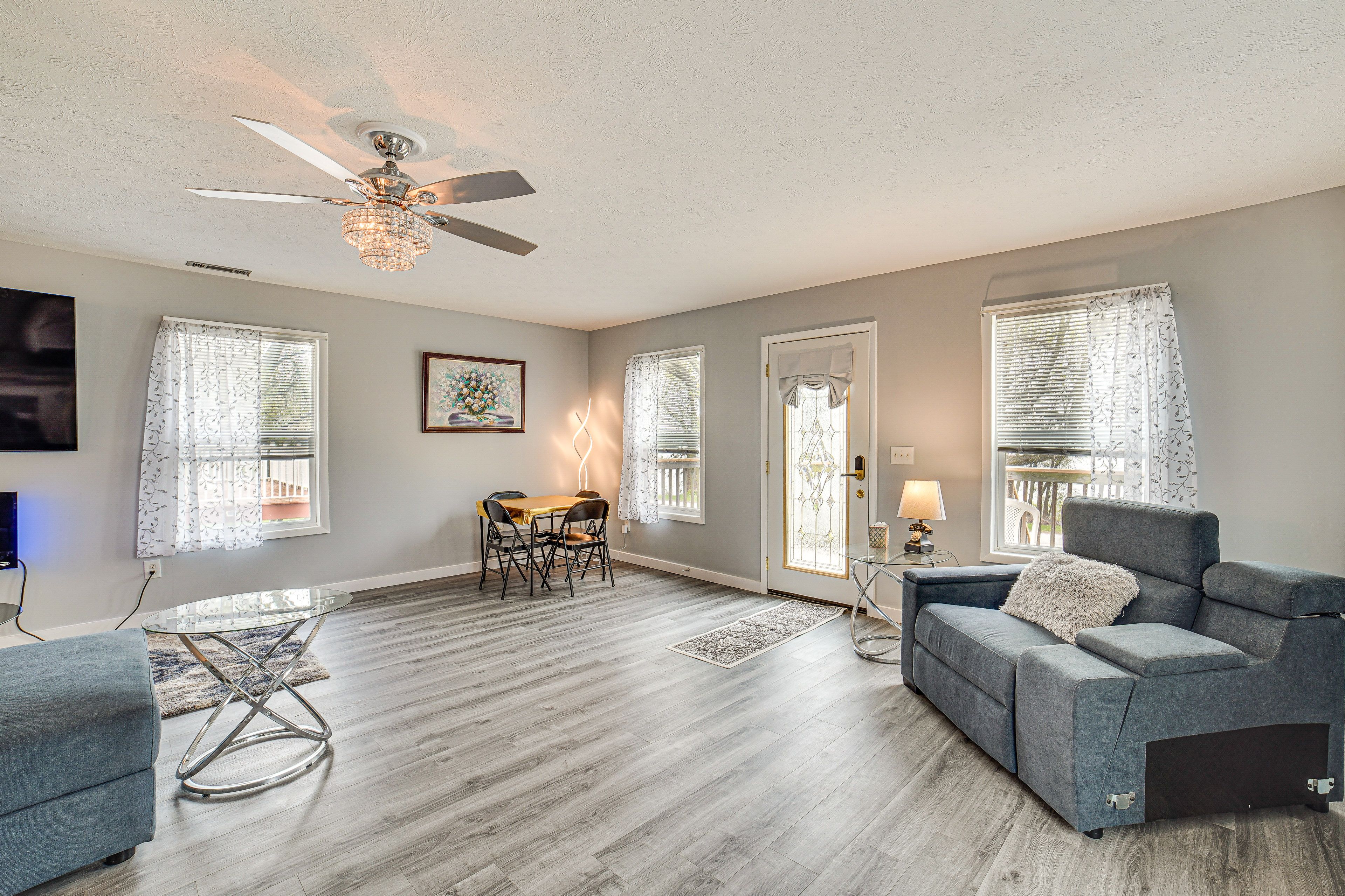 Living Room | Smart TV | Electric Fireplace | Central A/C | Forced-Air Heating