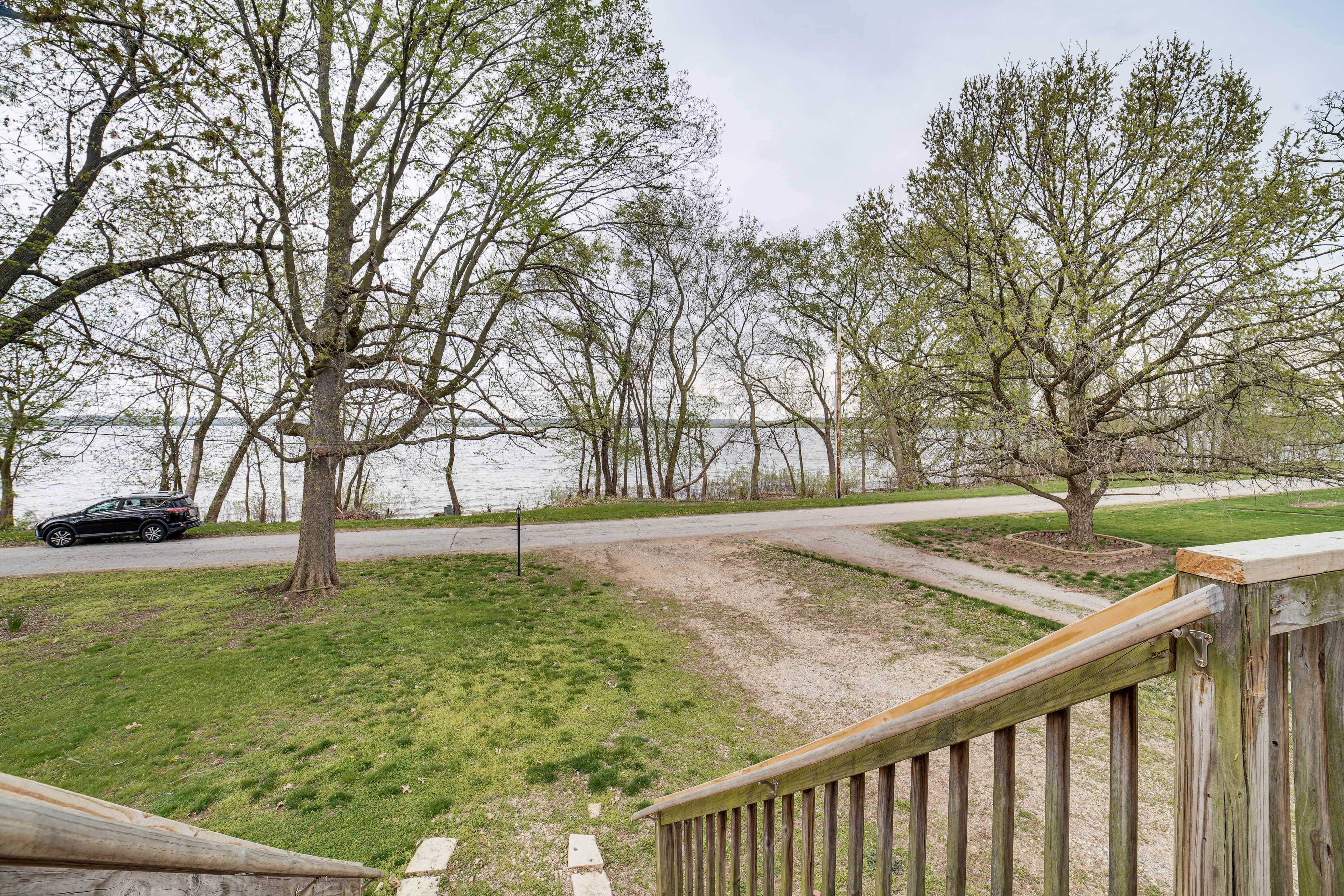 Porch | River Views