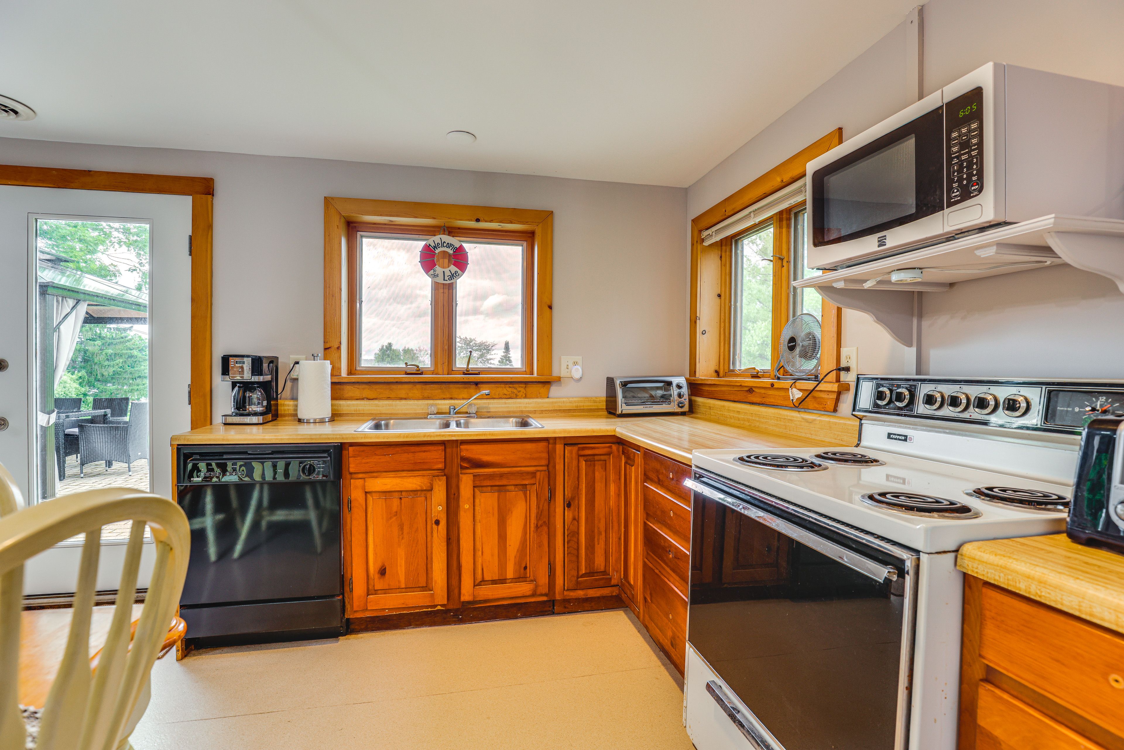 Kitchen | 1st Floor | Drip Coffee Maker | Toaster | Toaster Oven | Spices