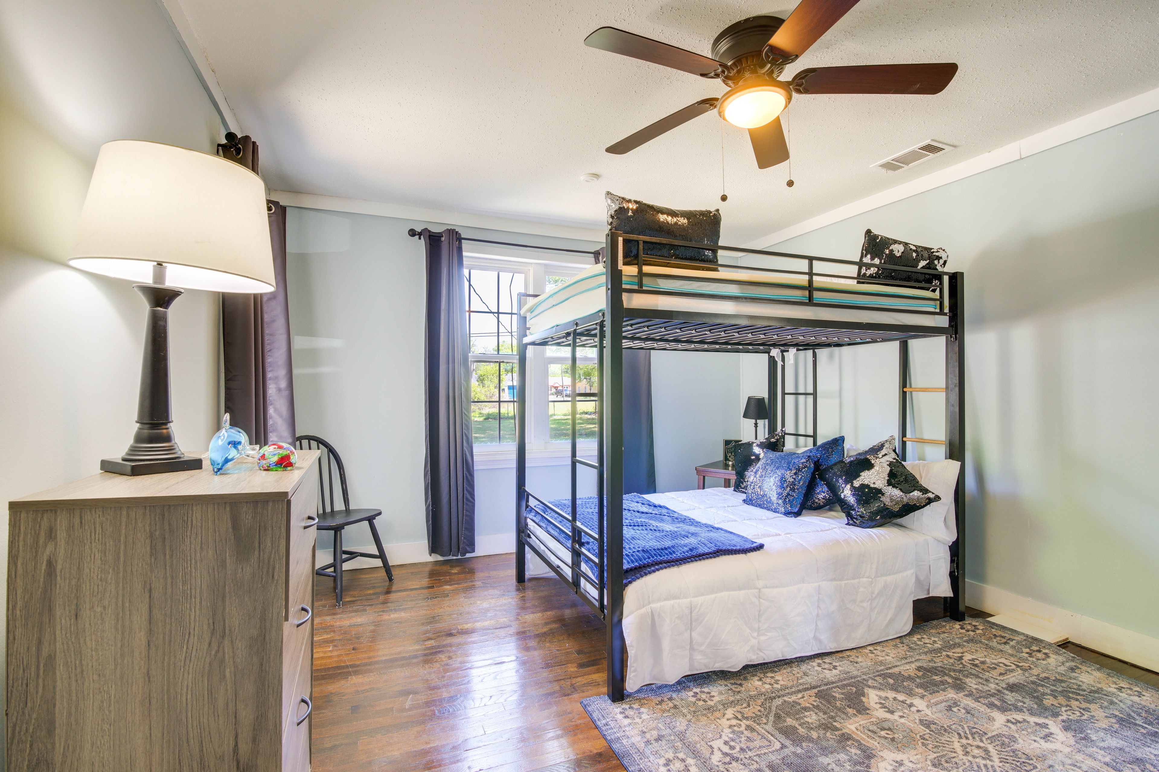 Bedroom 2 | Full Bunk Bed | Smart TV