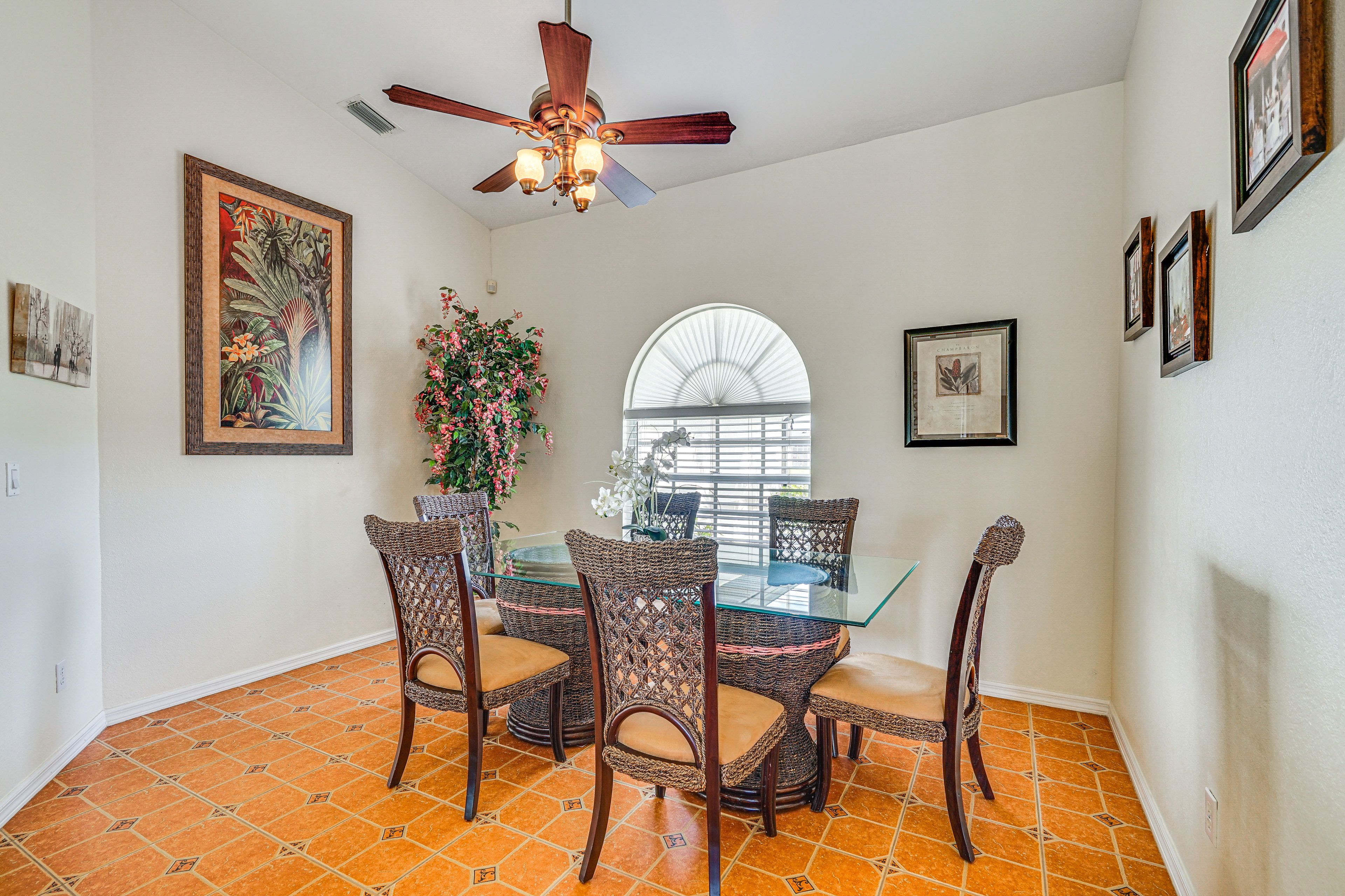 Dining Room | Dishware & Flatware