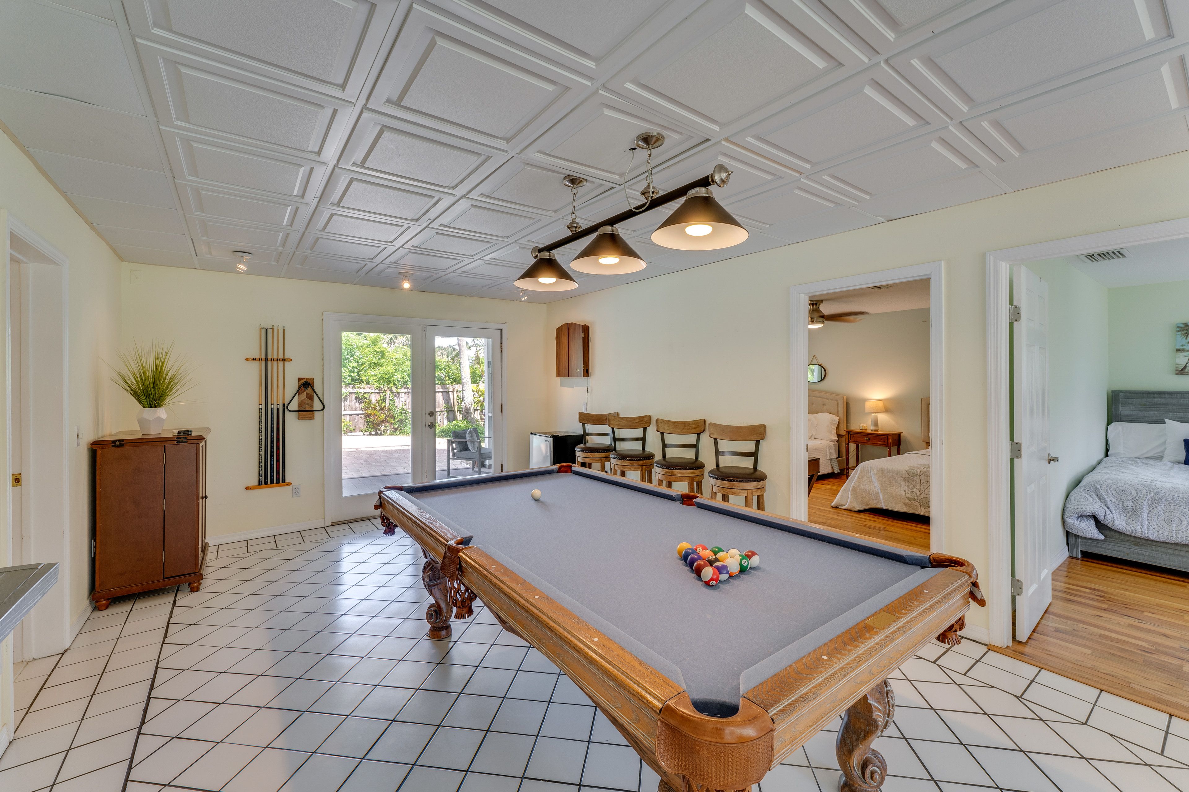 Game Room | 1st Floor | Pool Table | Board Games | Smart TV