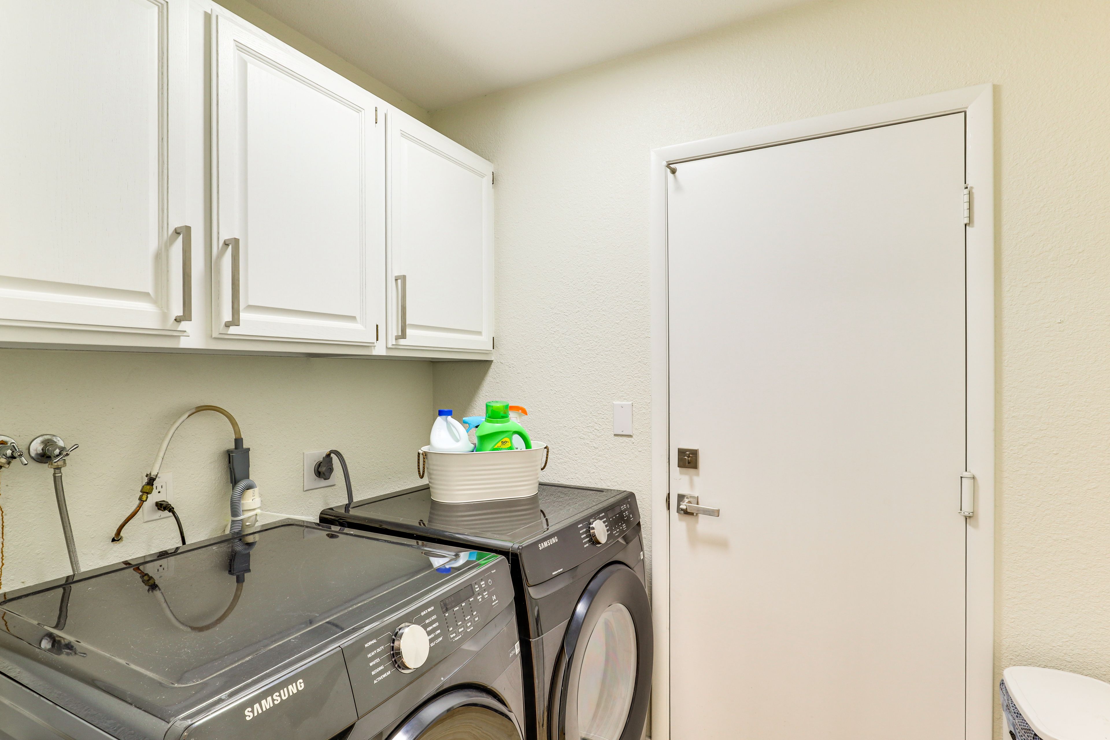 Washer & Dryer