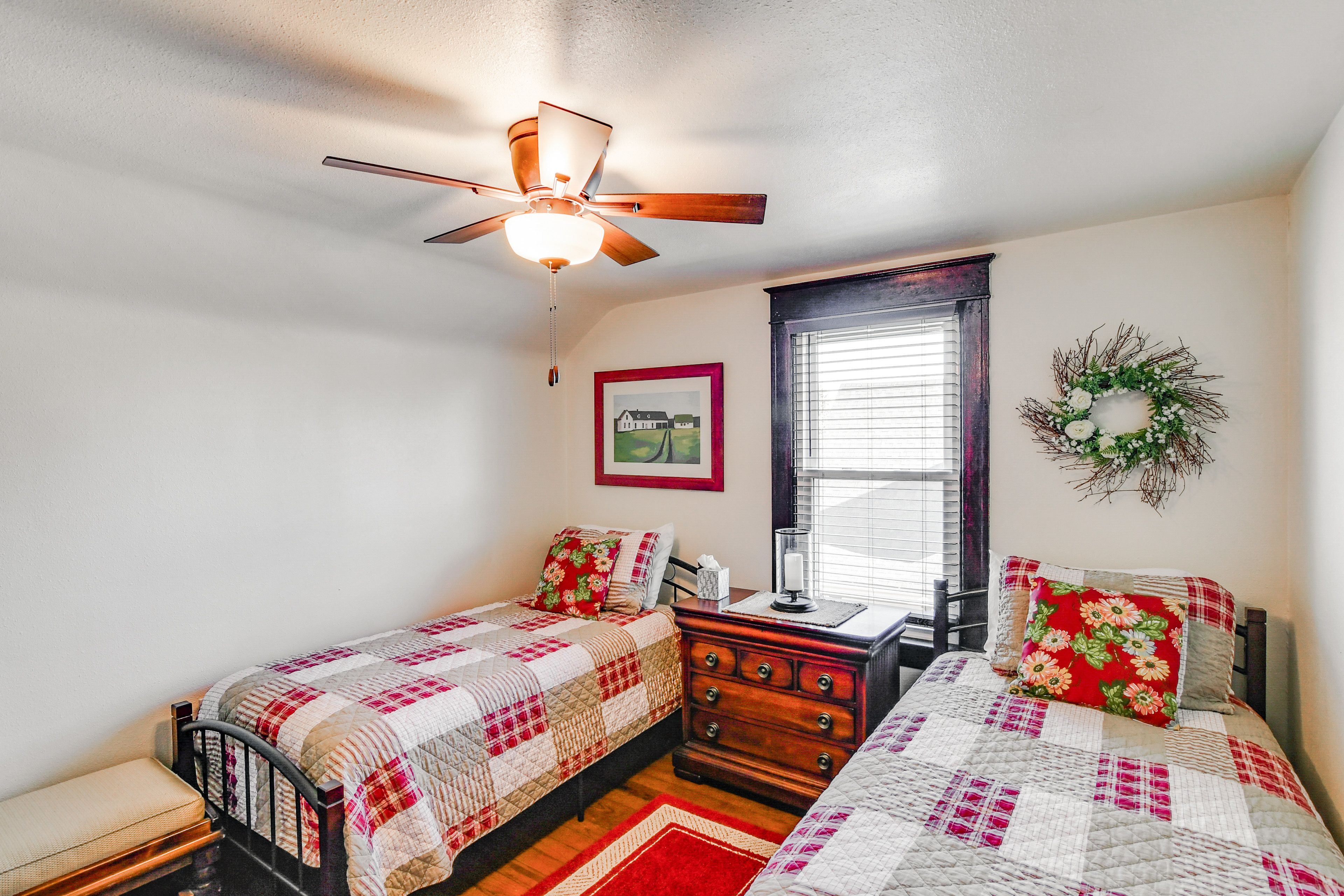 Bedroom 4 | 2 Twin Beds | 2nd Floor