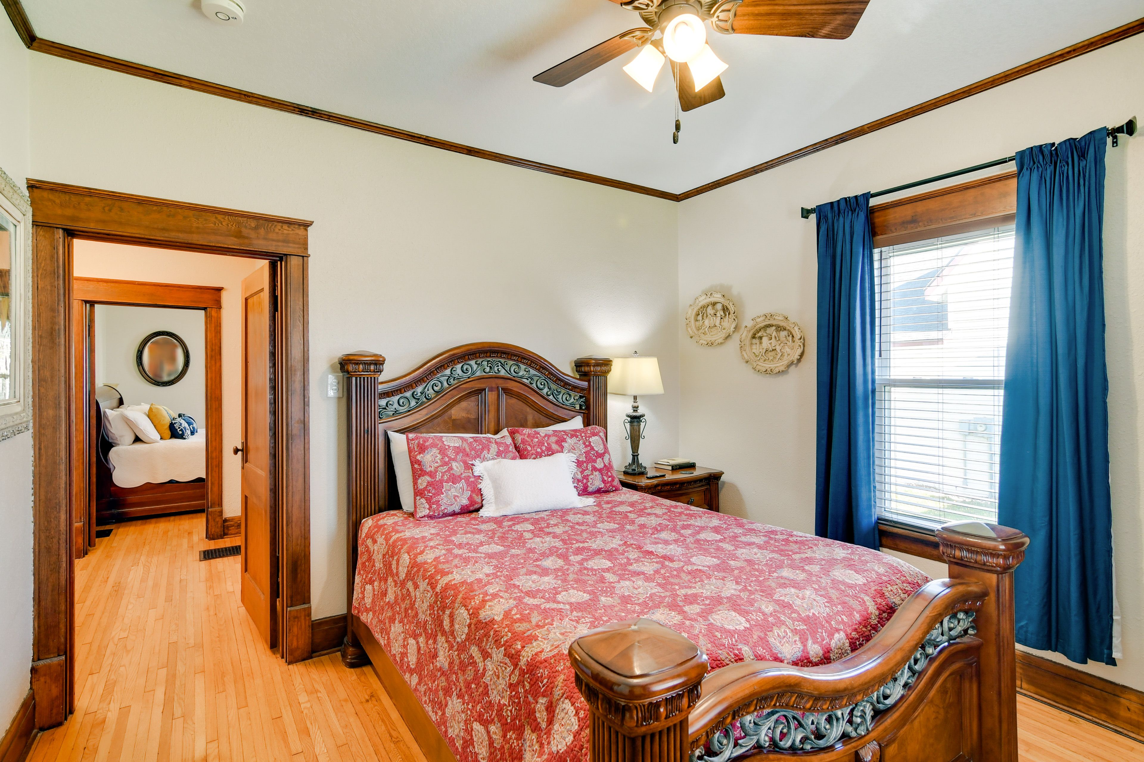 Bedroom 2 | Queen Bed | 1st Floor