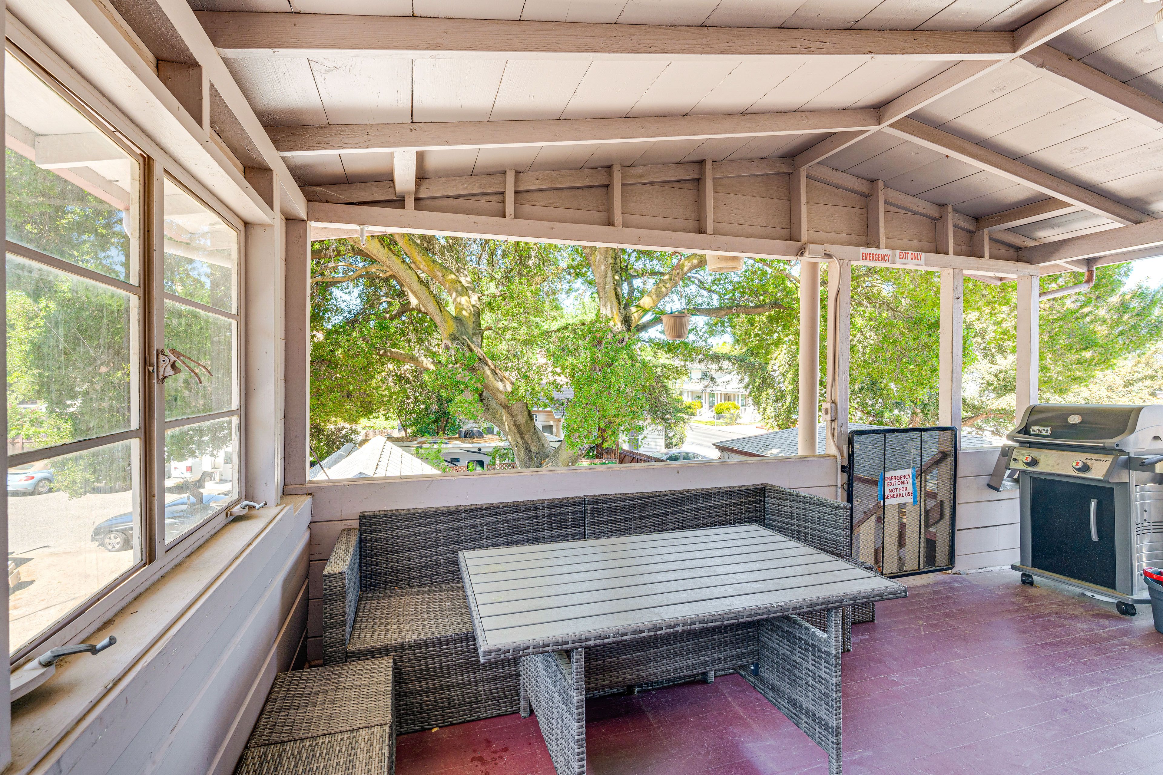 Covered Patio | Gas Grill | Outdoor Dining | Washer/Dryer