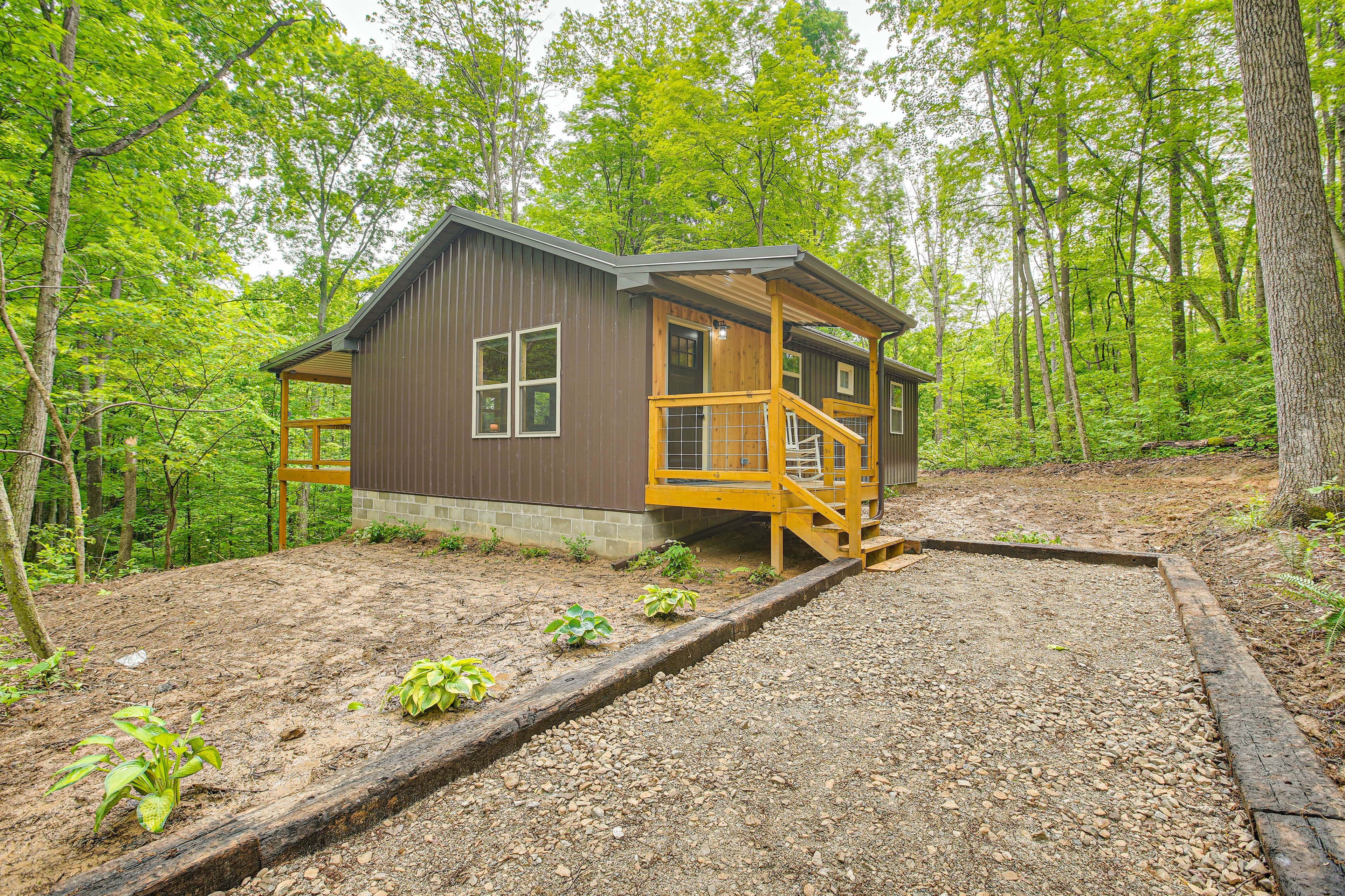 Parking | Driveway (4 Vehicles)