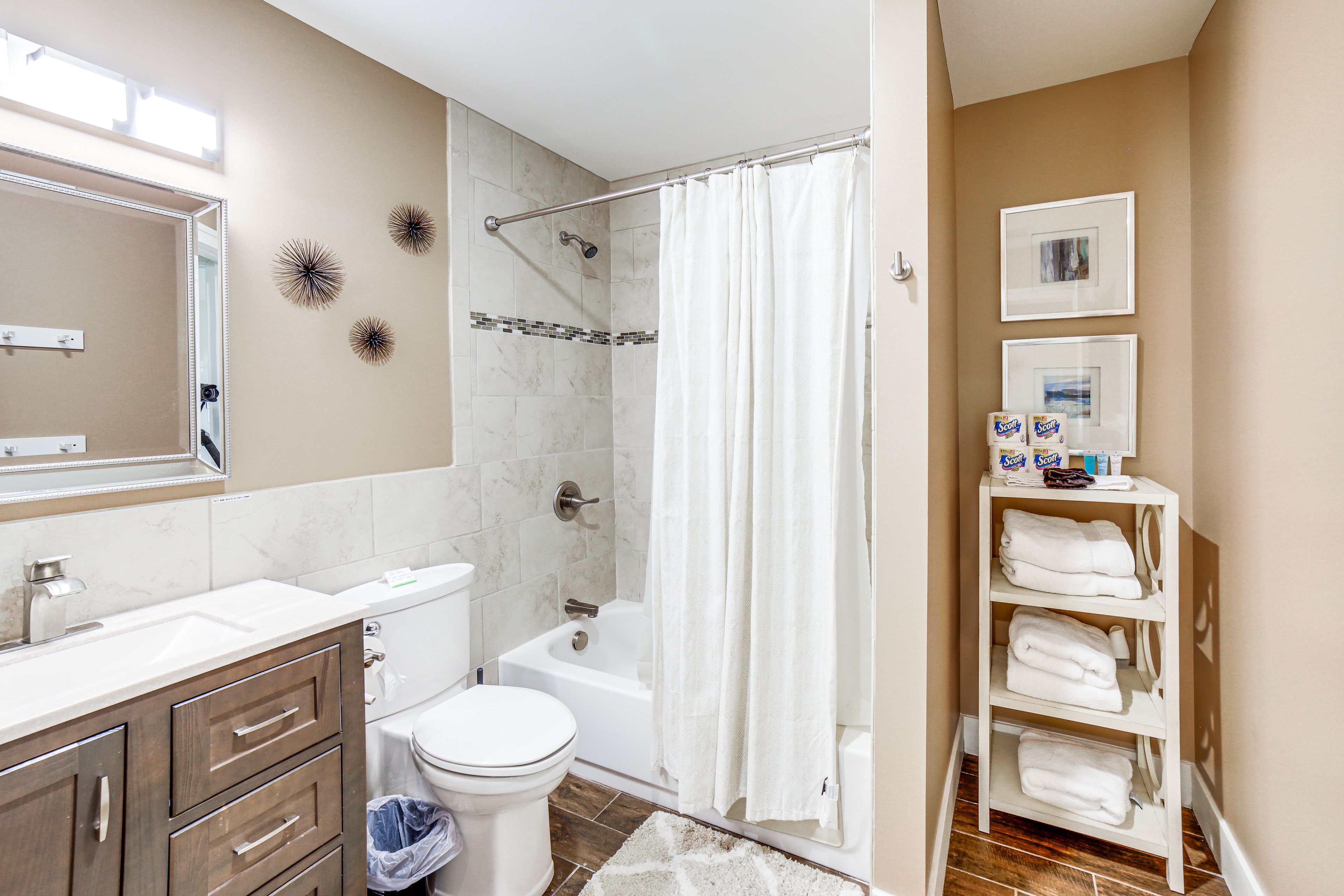 Full Bathroom | Basement