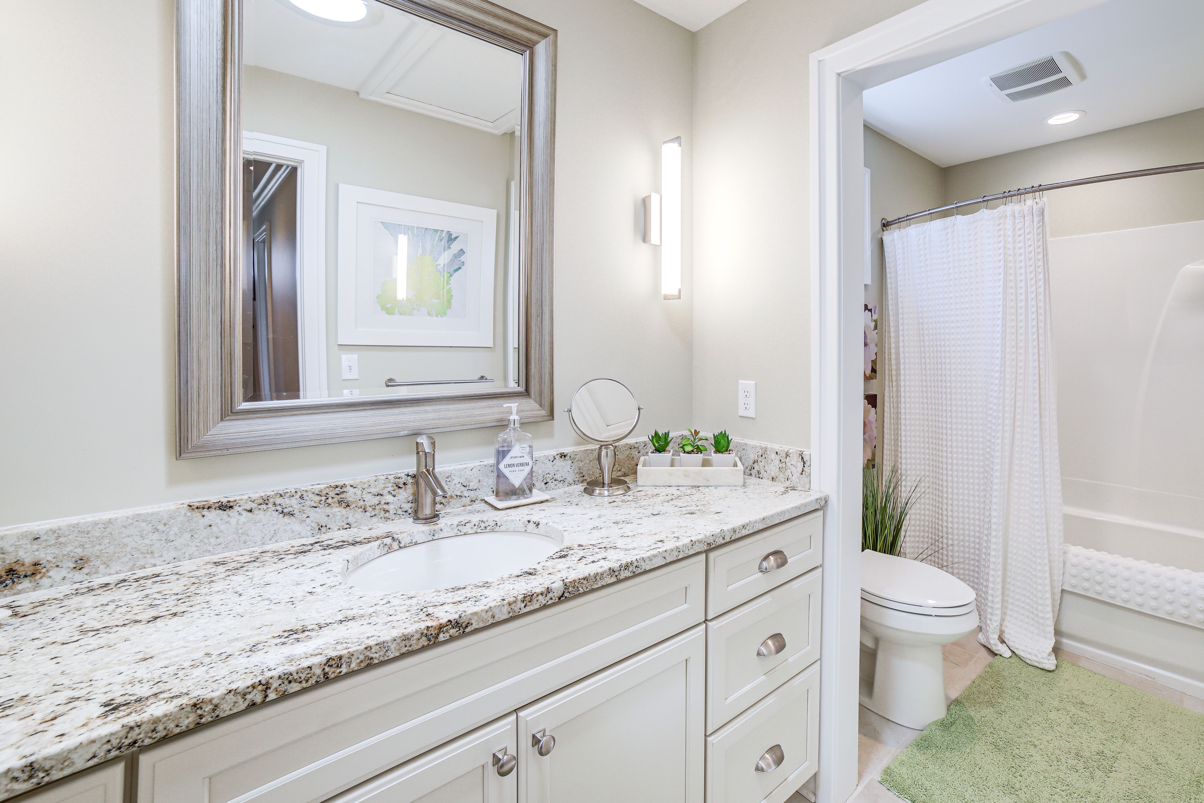Full Bathroom | 2nd Floor | Hair Dryer