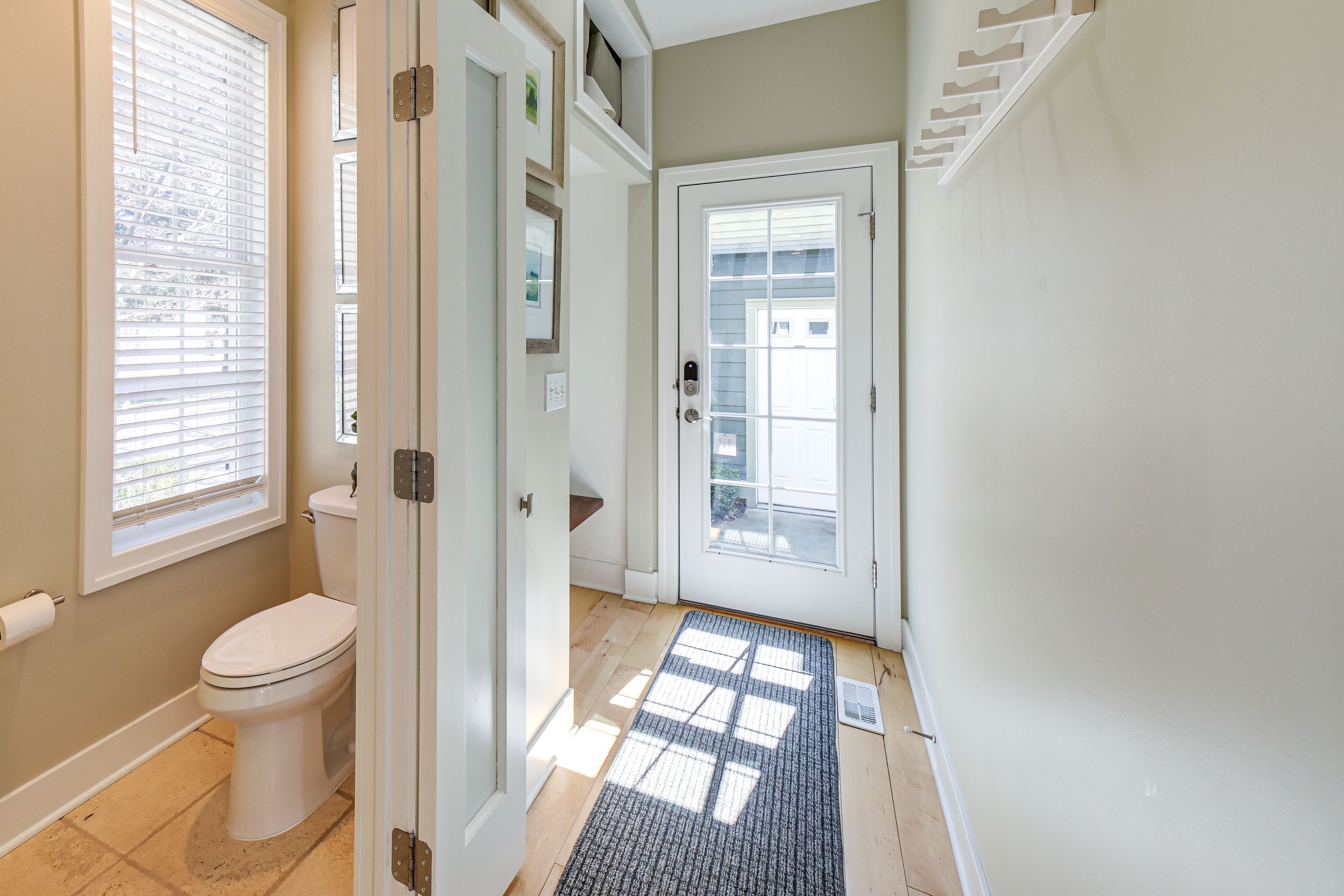 Half Bathroom | 1st Floor