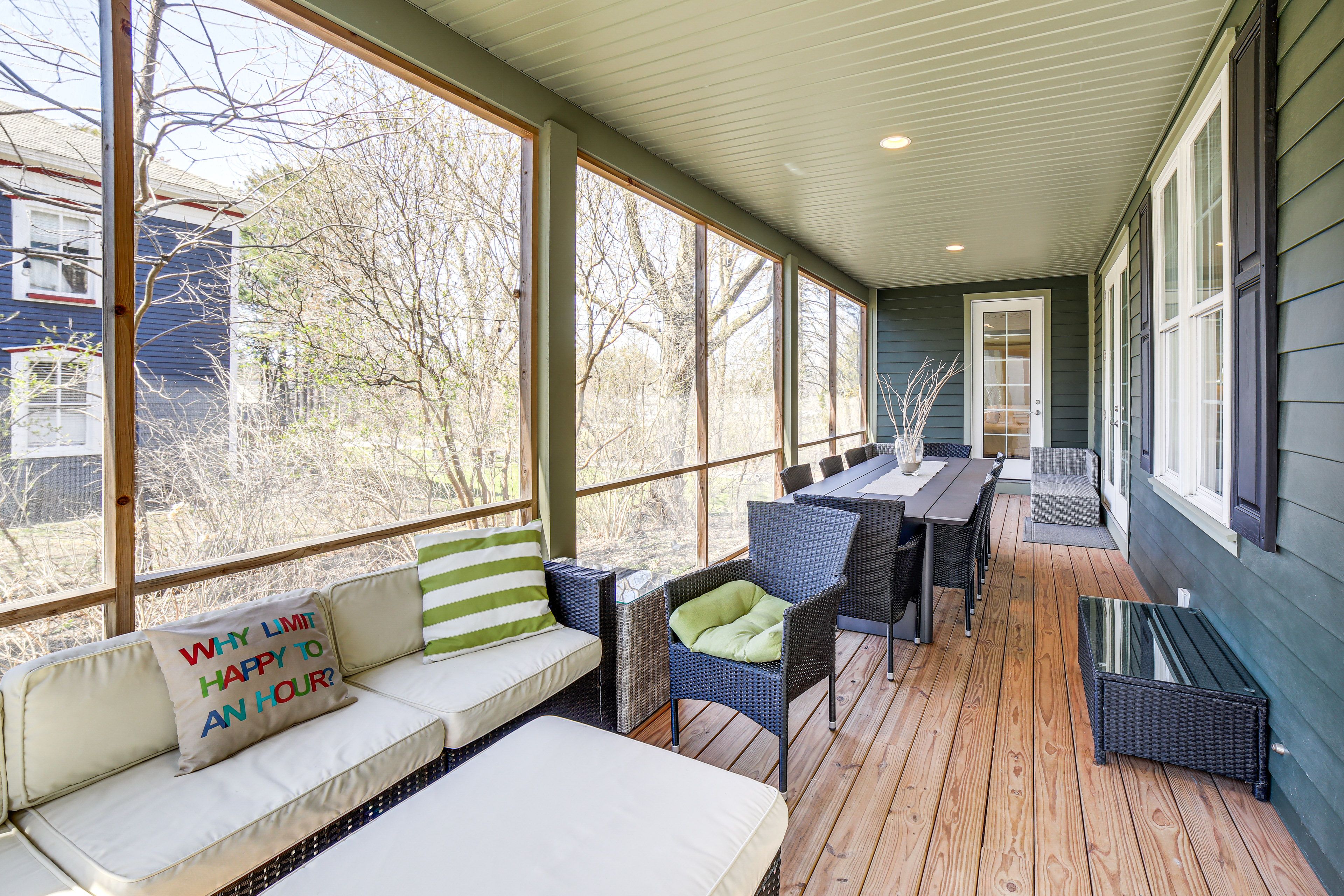 Screened Porch | Bedroom/Full Bathroom on 1st Floor