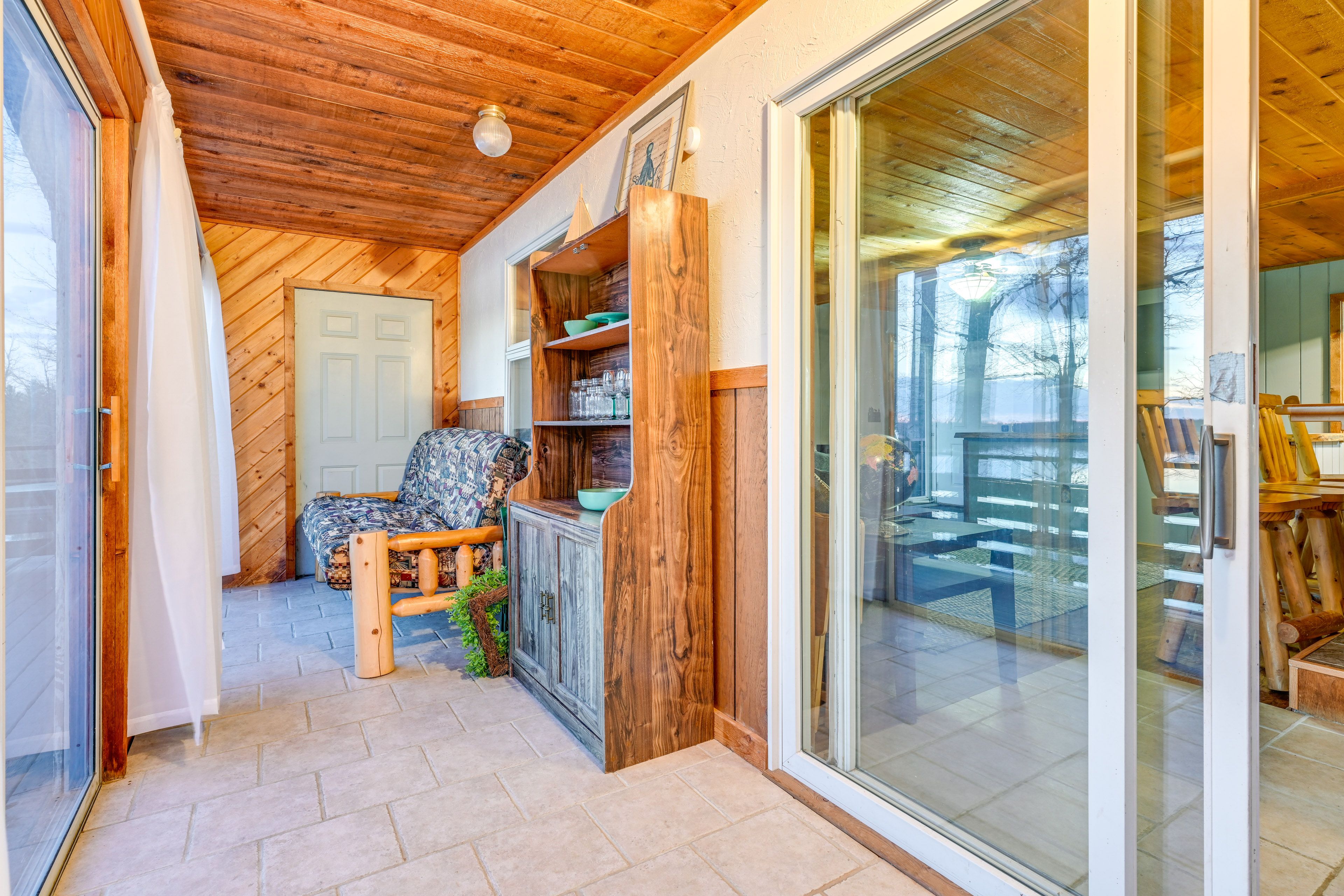 Sunroom | 2nd Floor