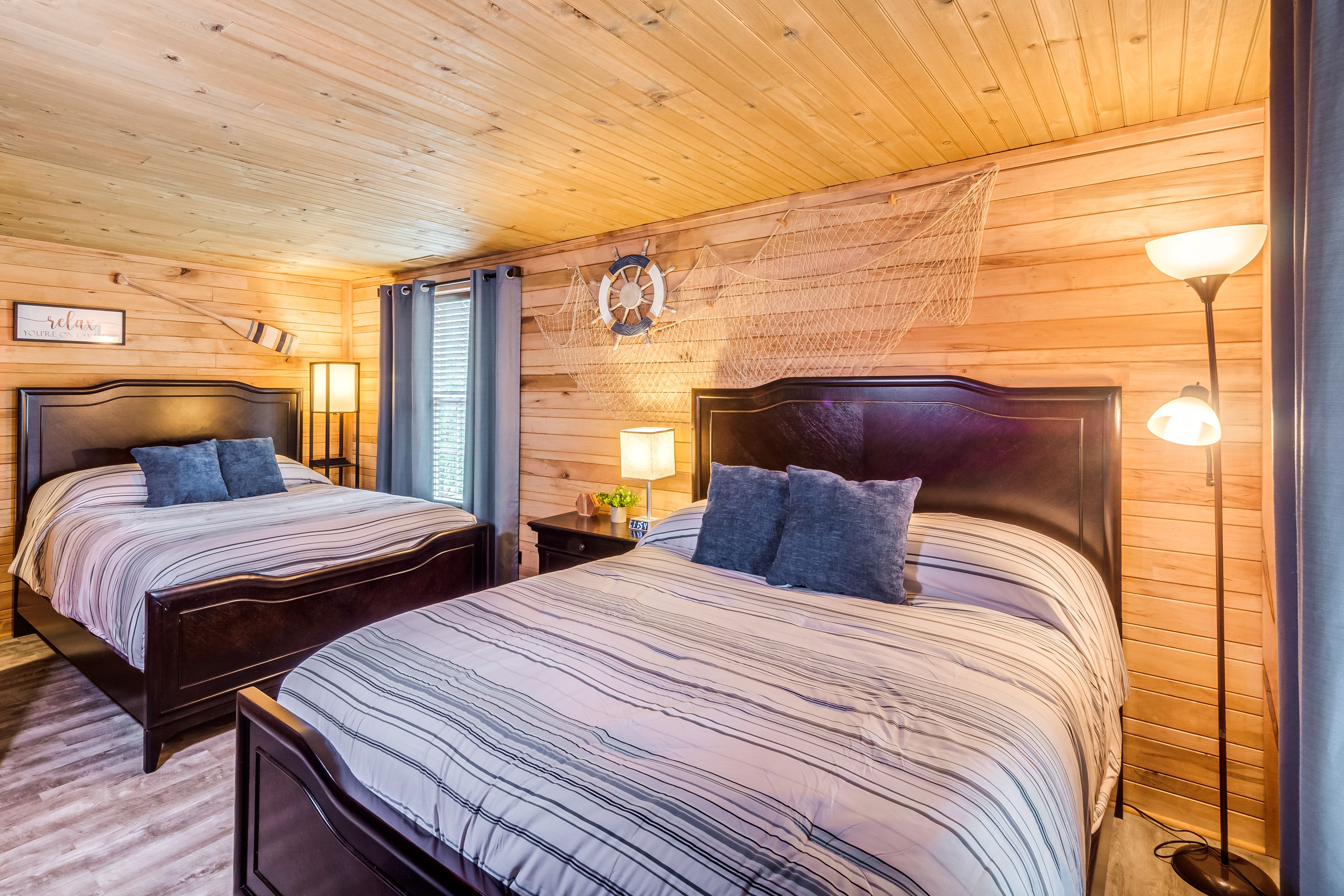 Bedroom | 2 Queen Beds