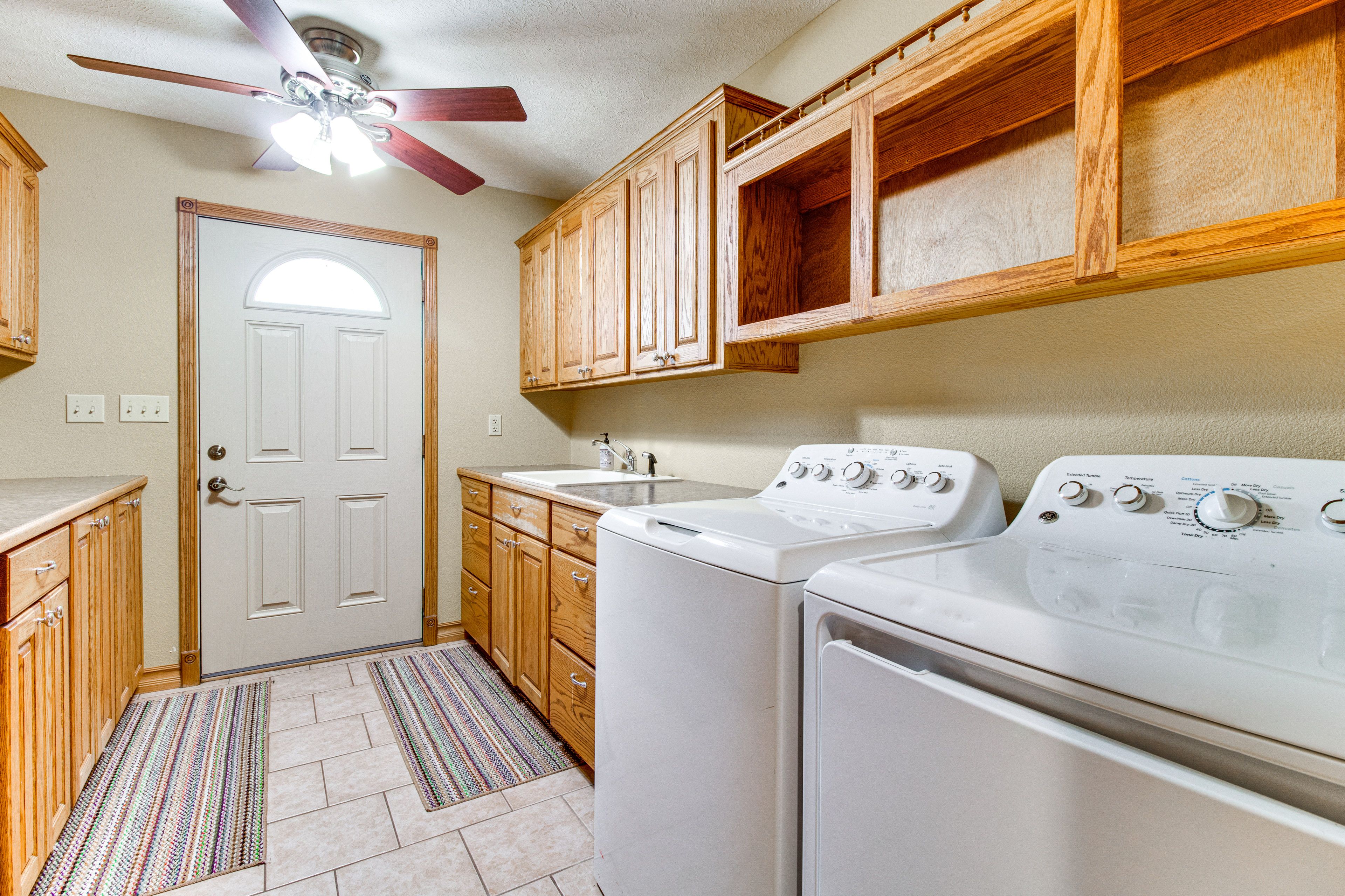 Laundry Room | 1st Floor | Linens Provided