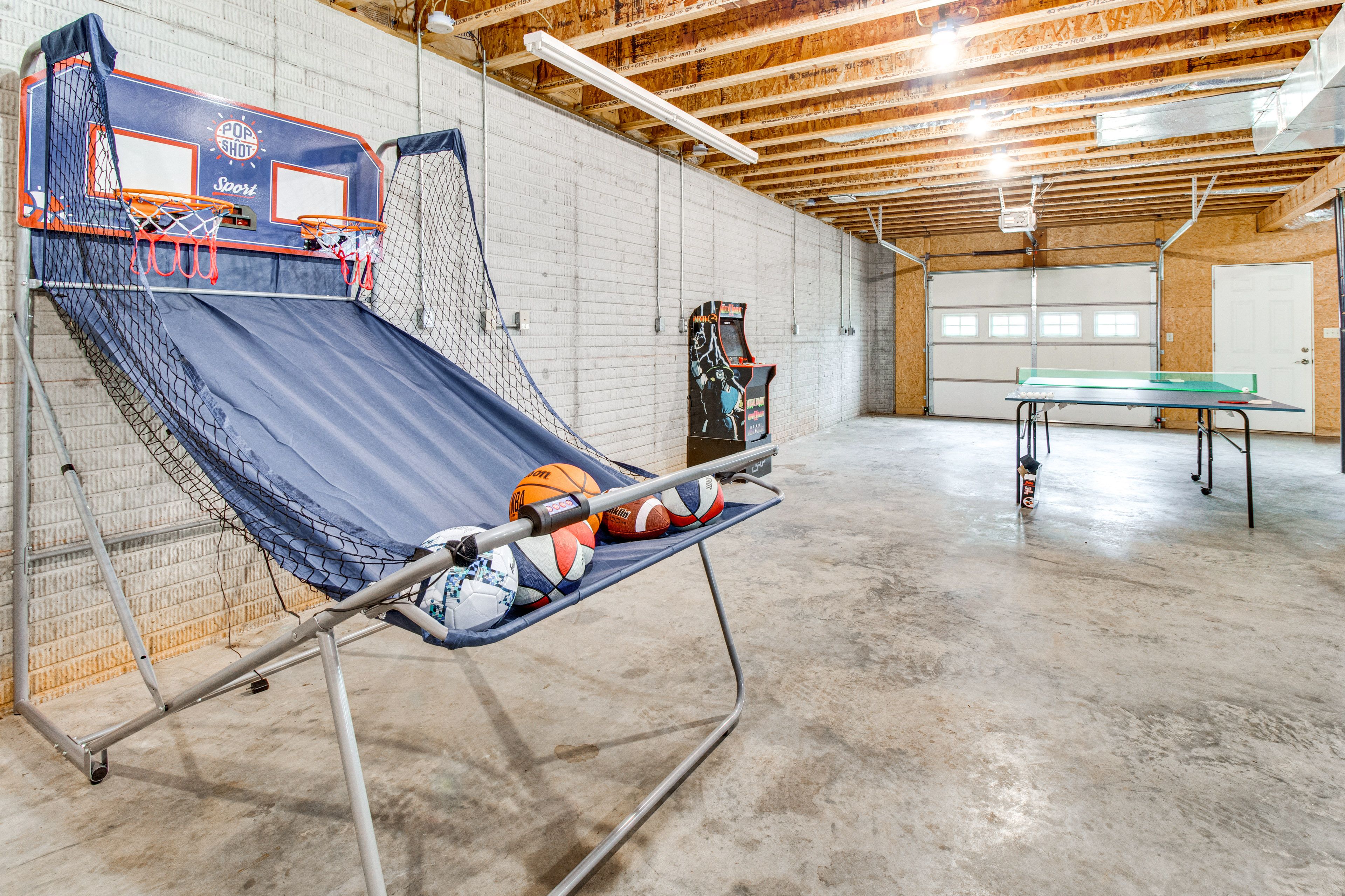 Game Room | Garage | Arcade Machine | Ping-Pong Table