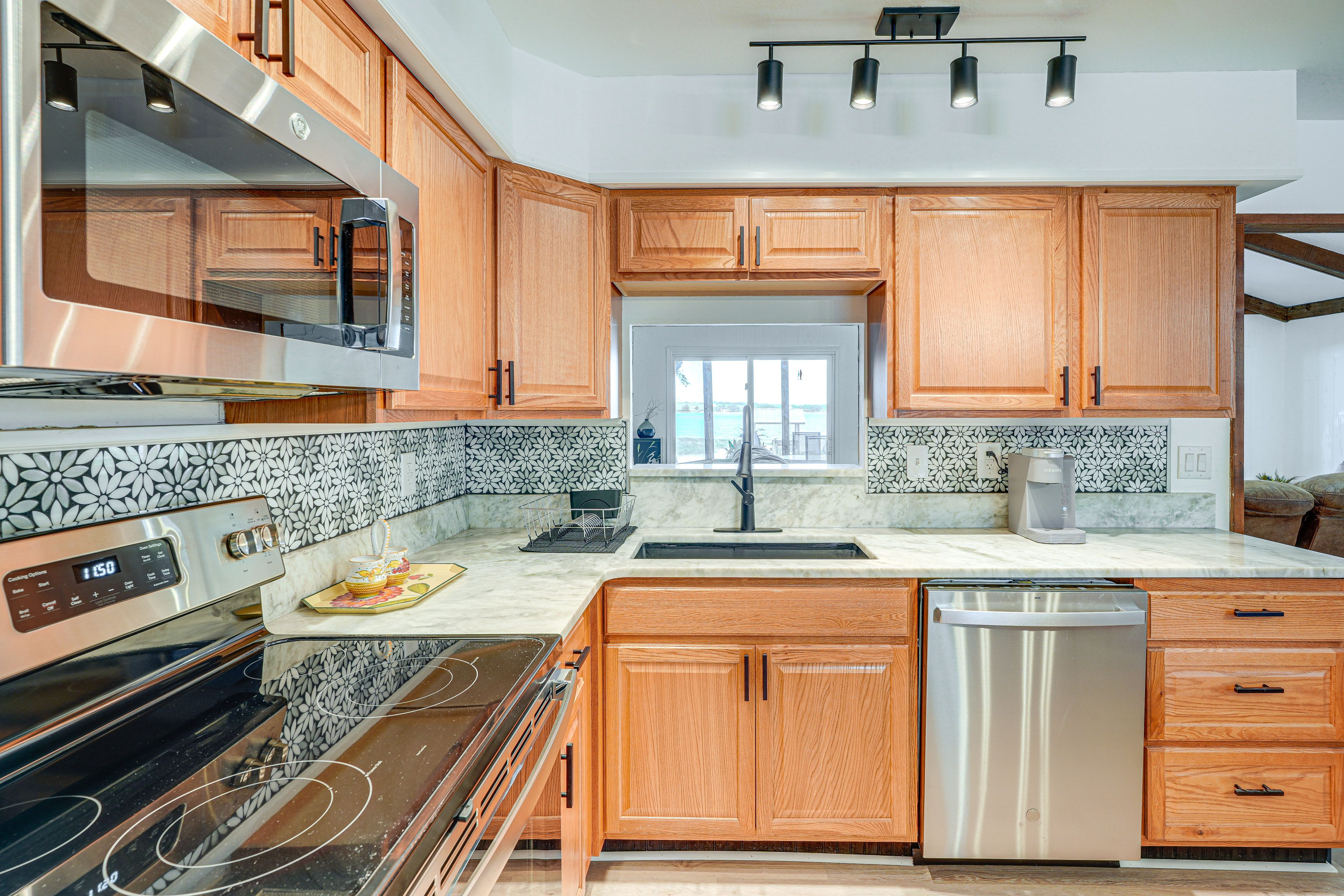 Kitchen | Cooking Basics | Keurig Coffee Maker | Refrigerator