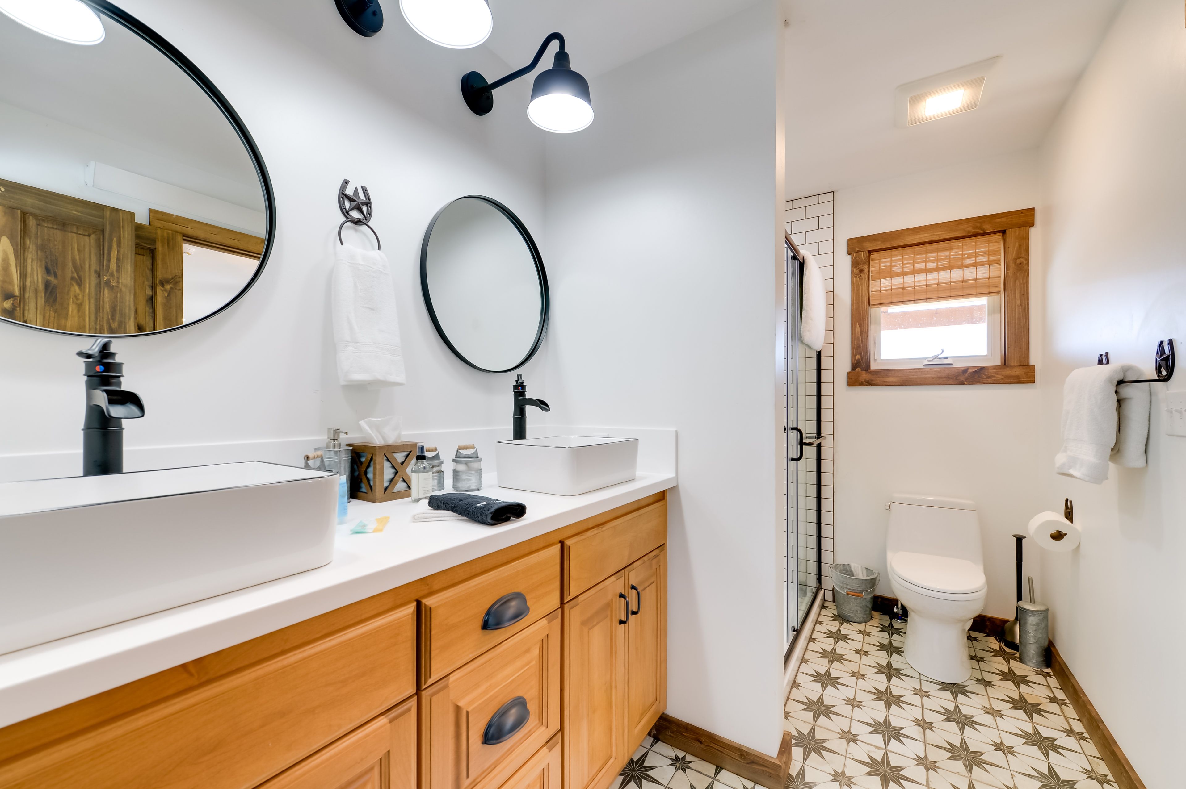 Bathroom | Complimentary Toiletries | Towels Provided | Walk-In Shower