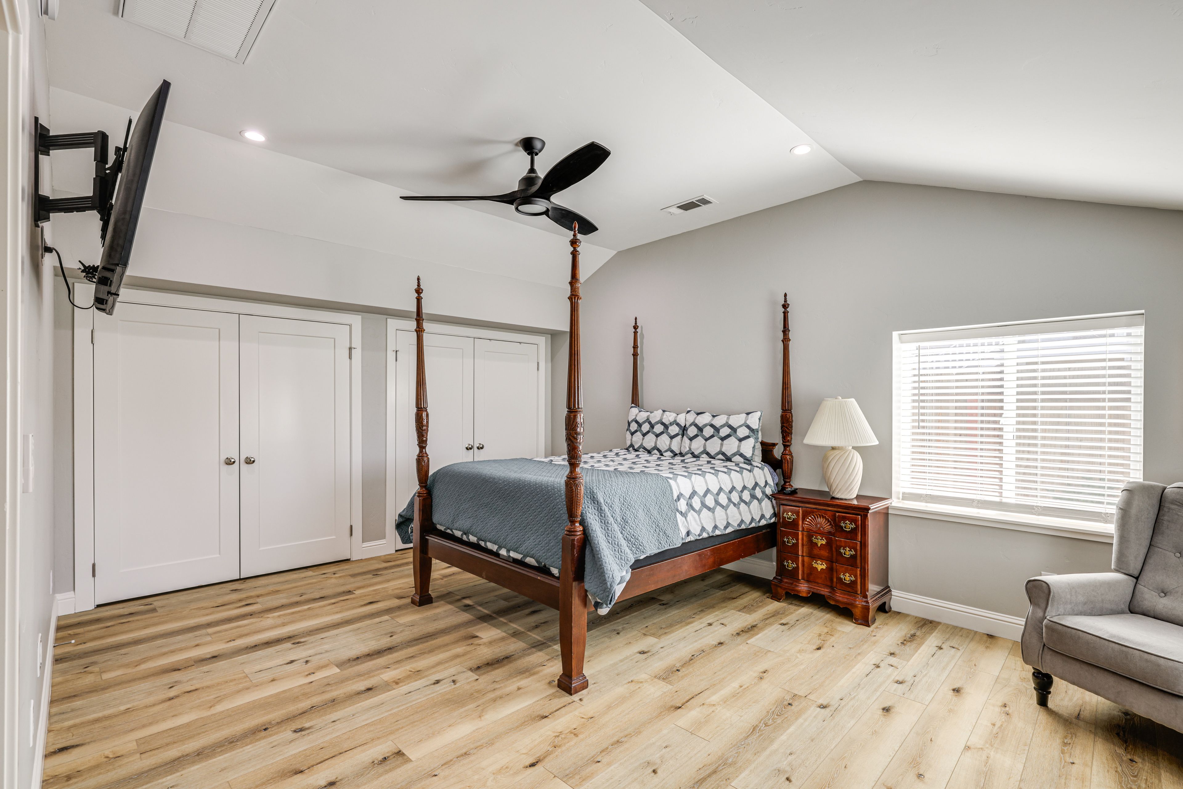 Bedroom 1 | California King Bed | En-Suite Bathroom