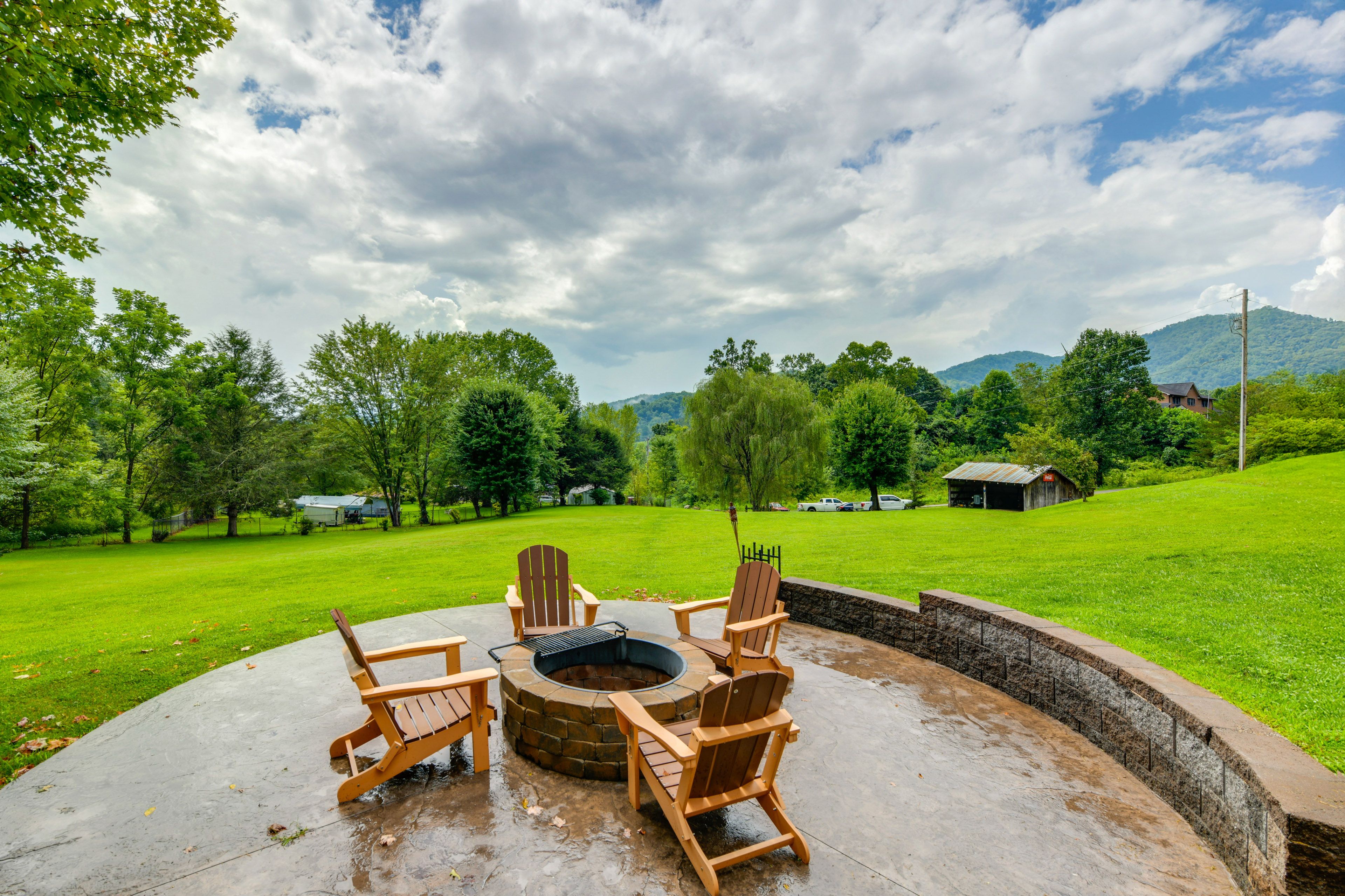 Exterior | Wood-Burning Fire Pit w/ Seating (Wood Provided)