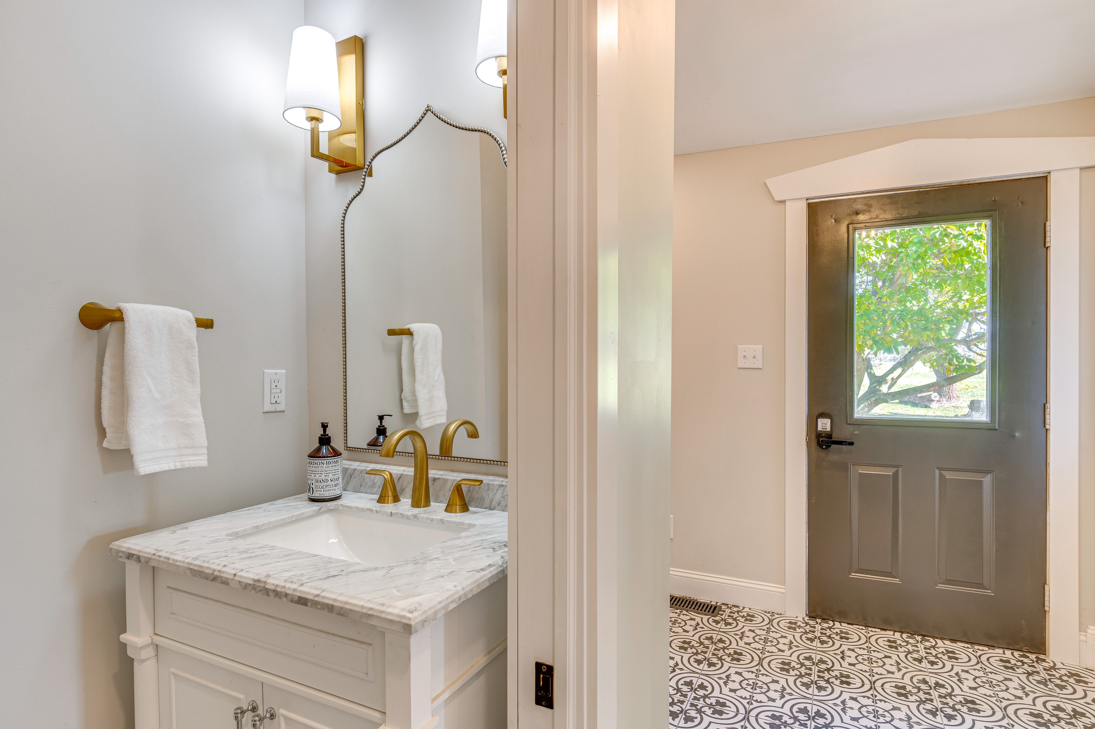 Half Bathroom | 1st Floor