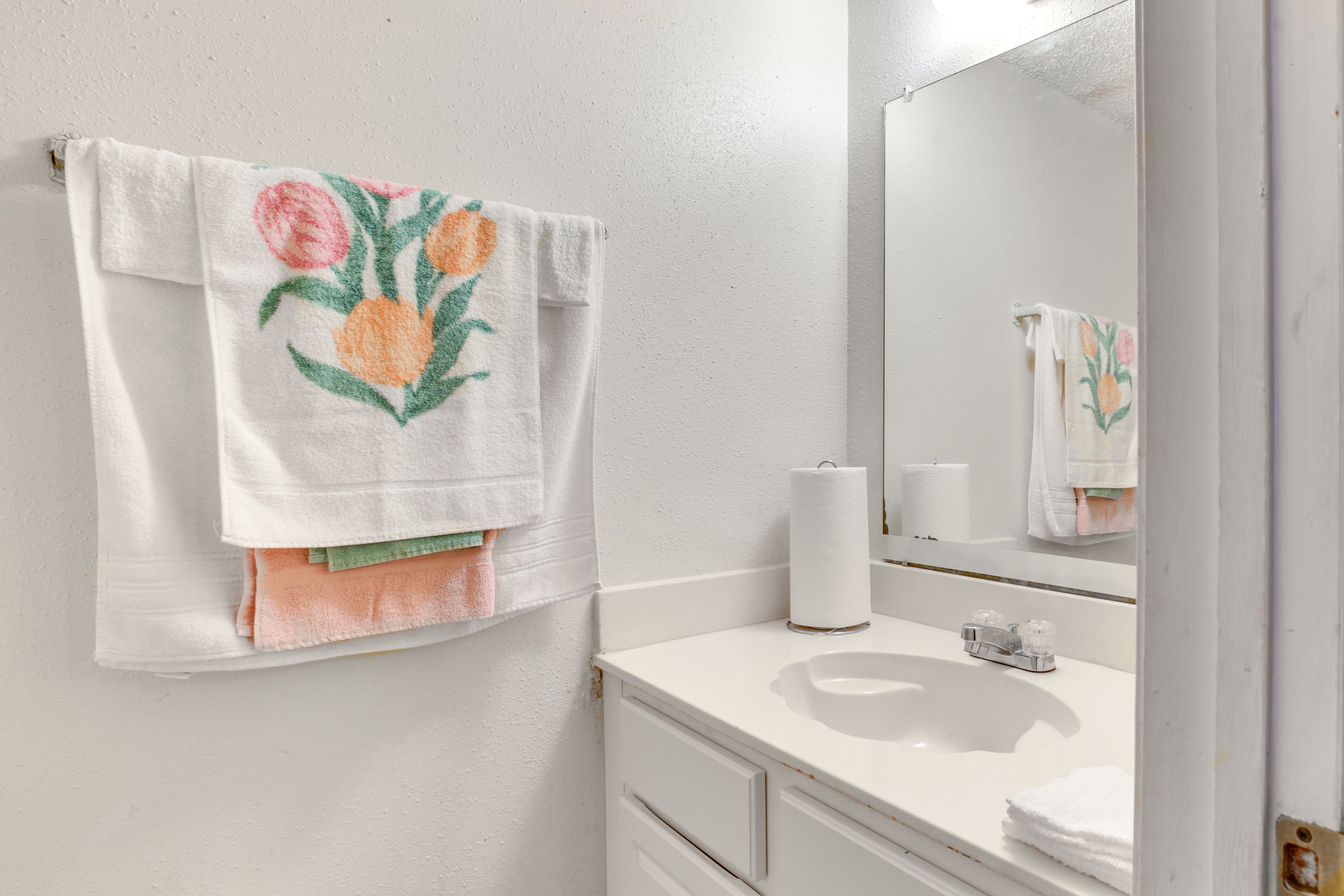 Half Bath | 1st Floor