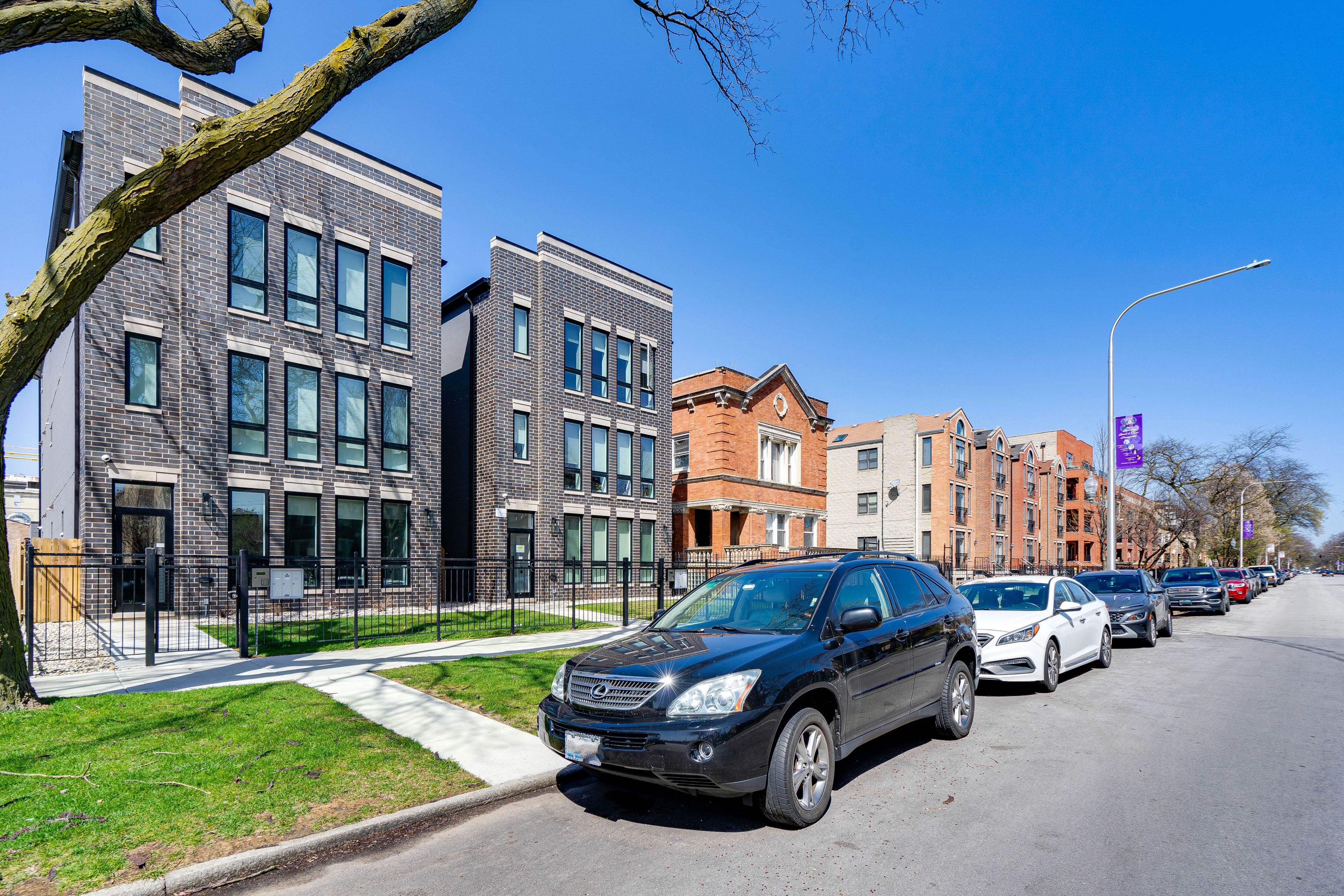 Parking | Street (First-Come, First-Served)
