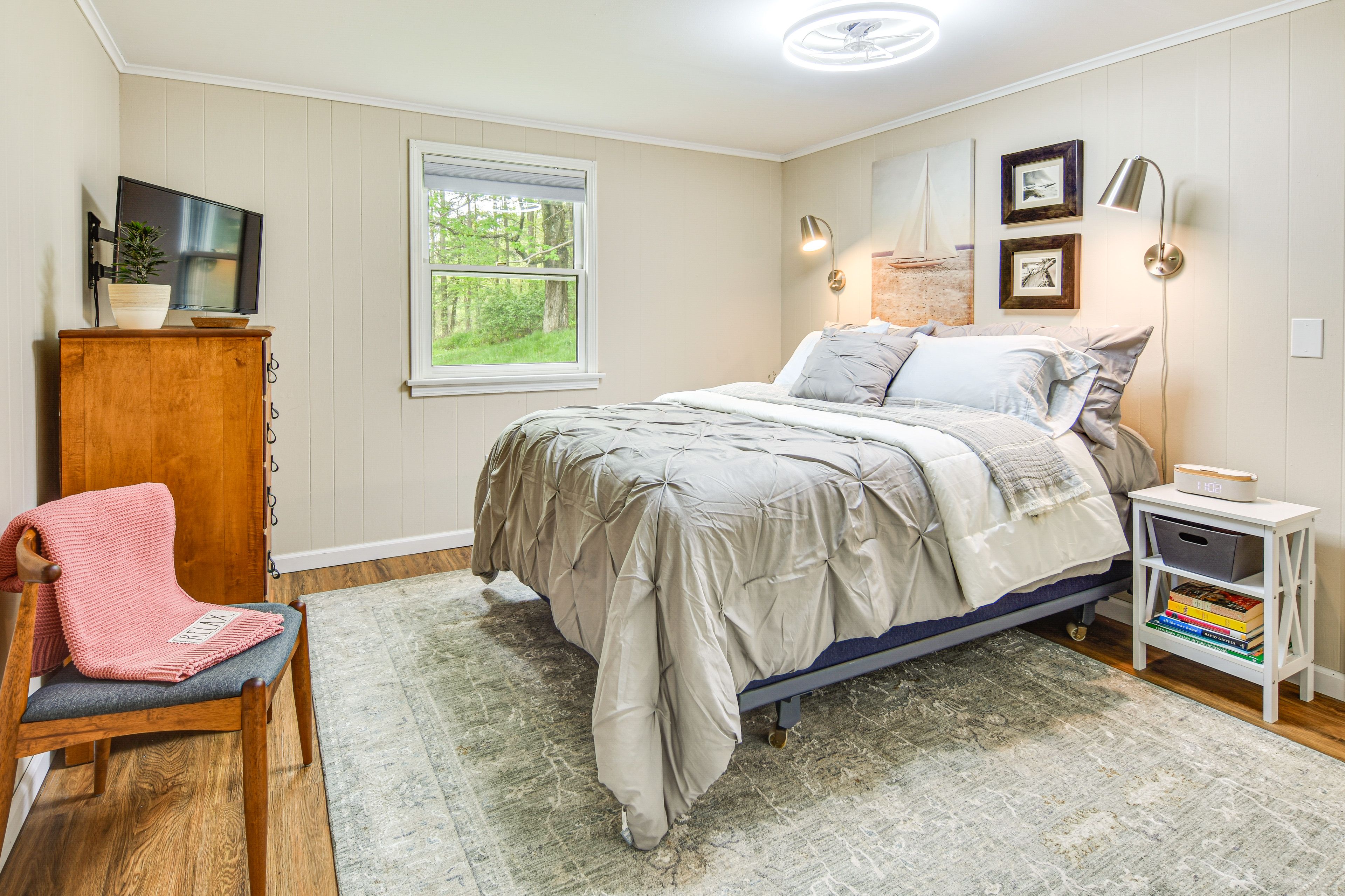 Bedroom 1 (2-Room Suite) | Queen Bed | Twin Bunk Bed | Linens Provided