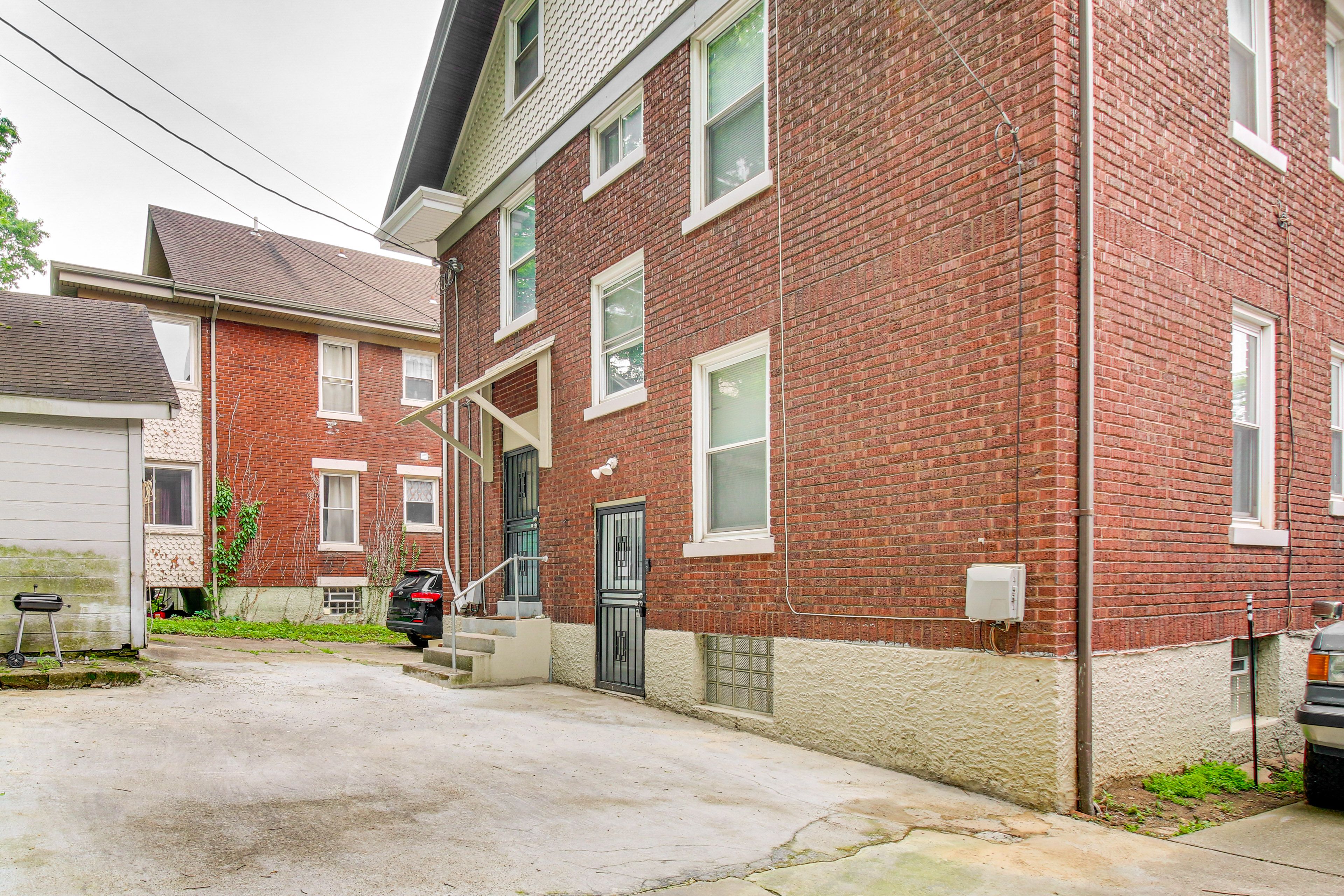 Parking | Driveway (1 Vehicle)