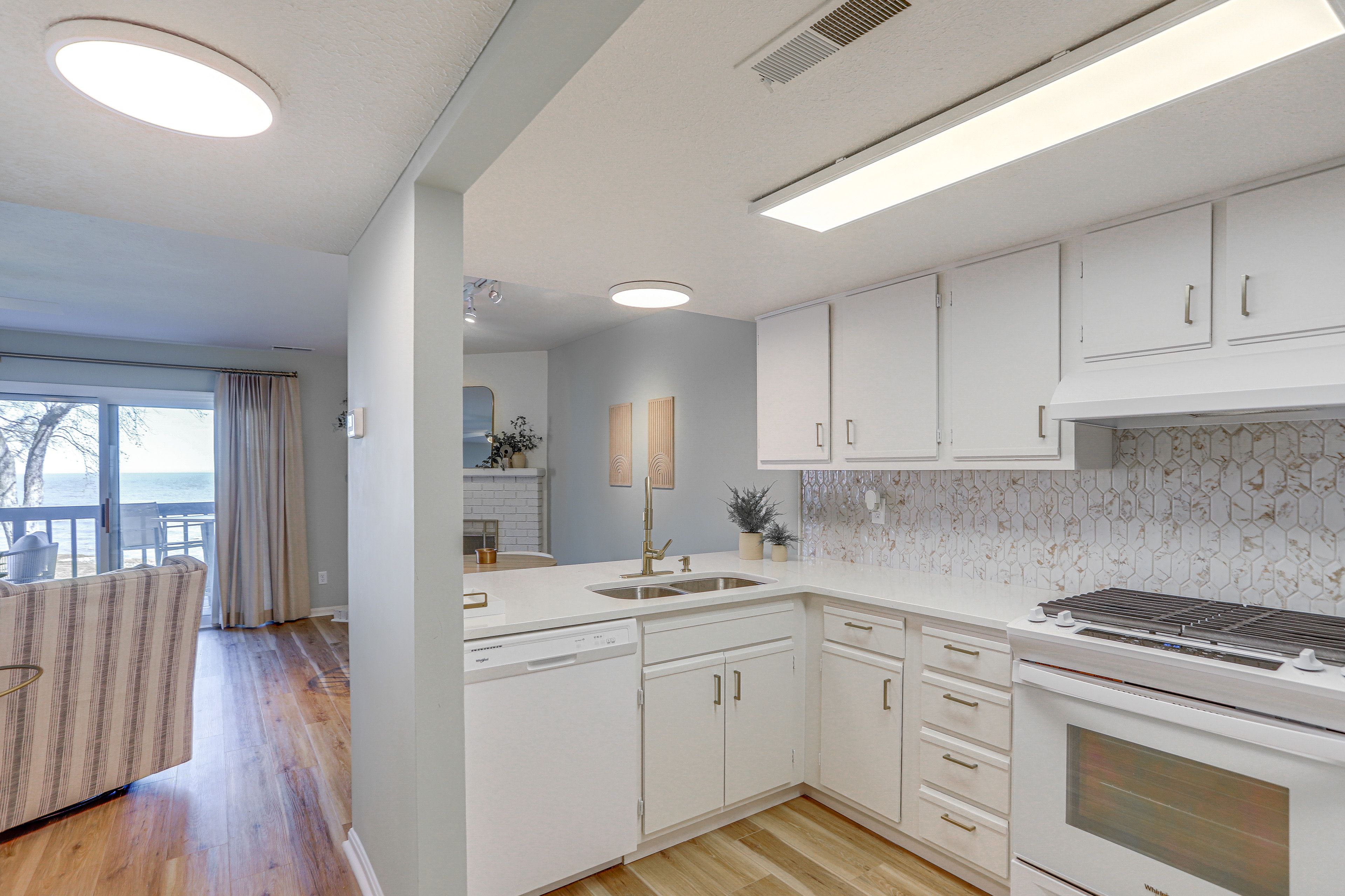 Kitchen | Keurig Coffee Maker | Nespresso Milk Frother