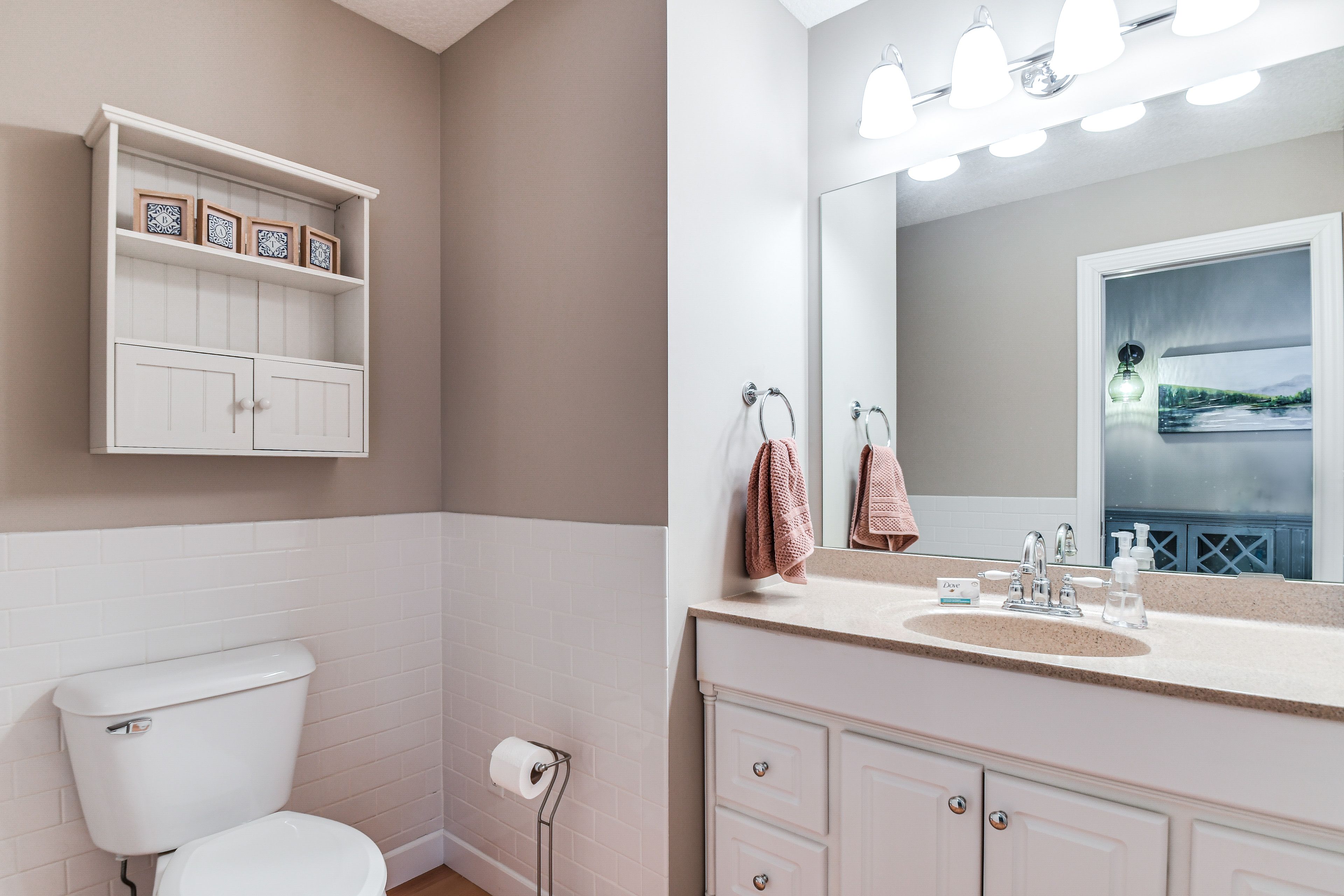 Half Bathroom | Main Level