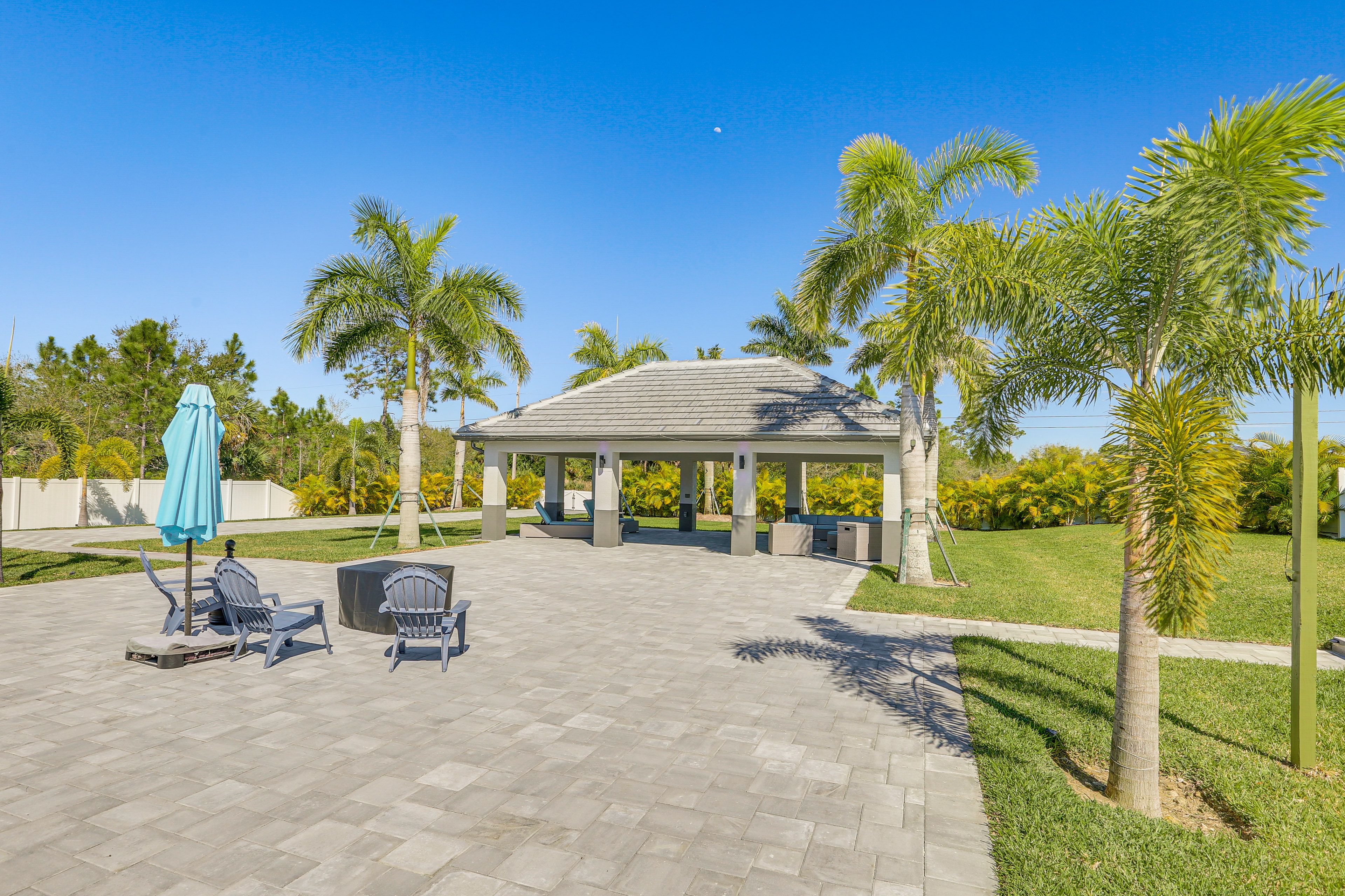 House Exterior | Pavilion | Outdoor Seating