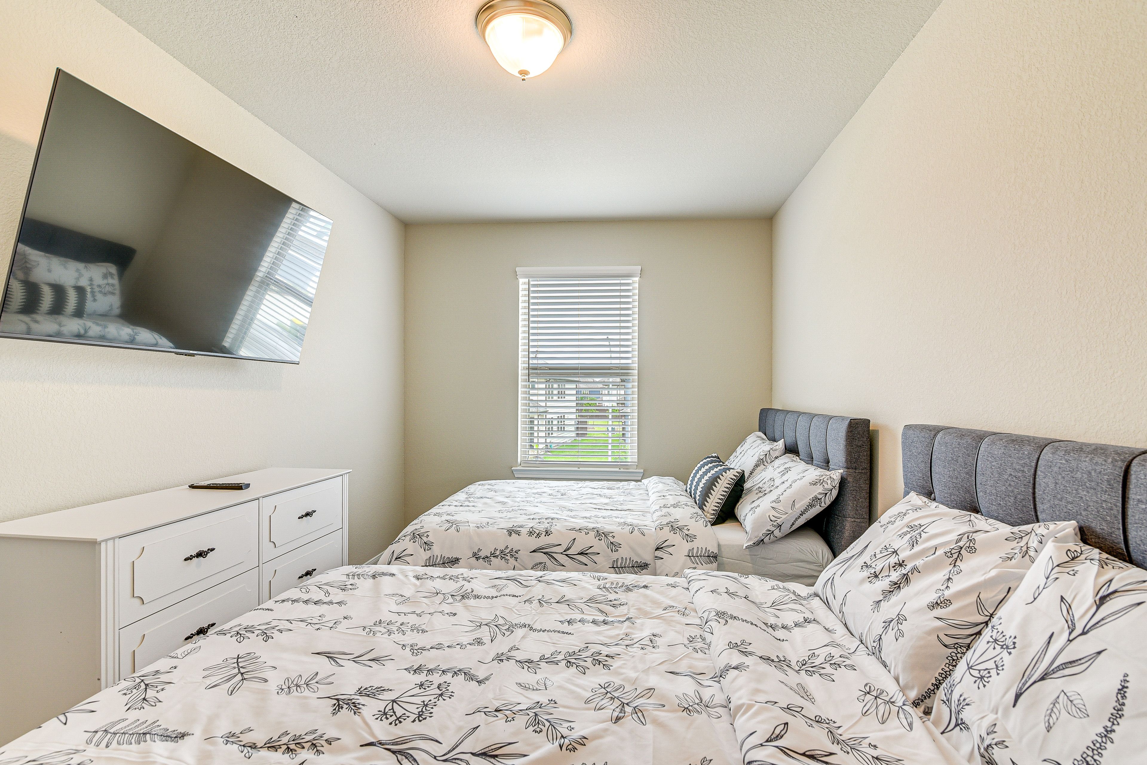 Bedroom 3 | 2 Full Beds | 2nd Floor