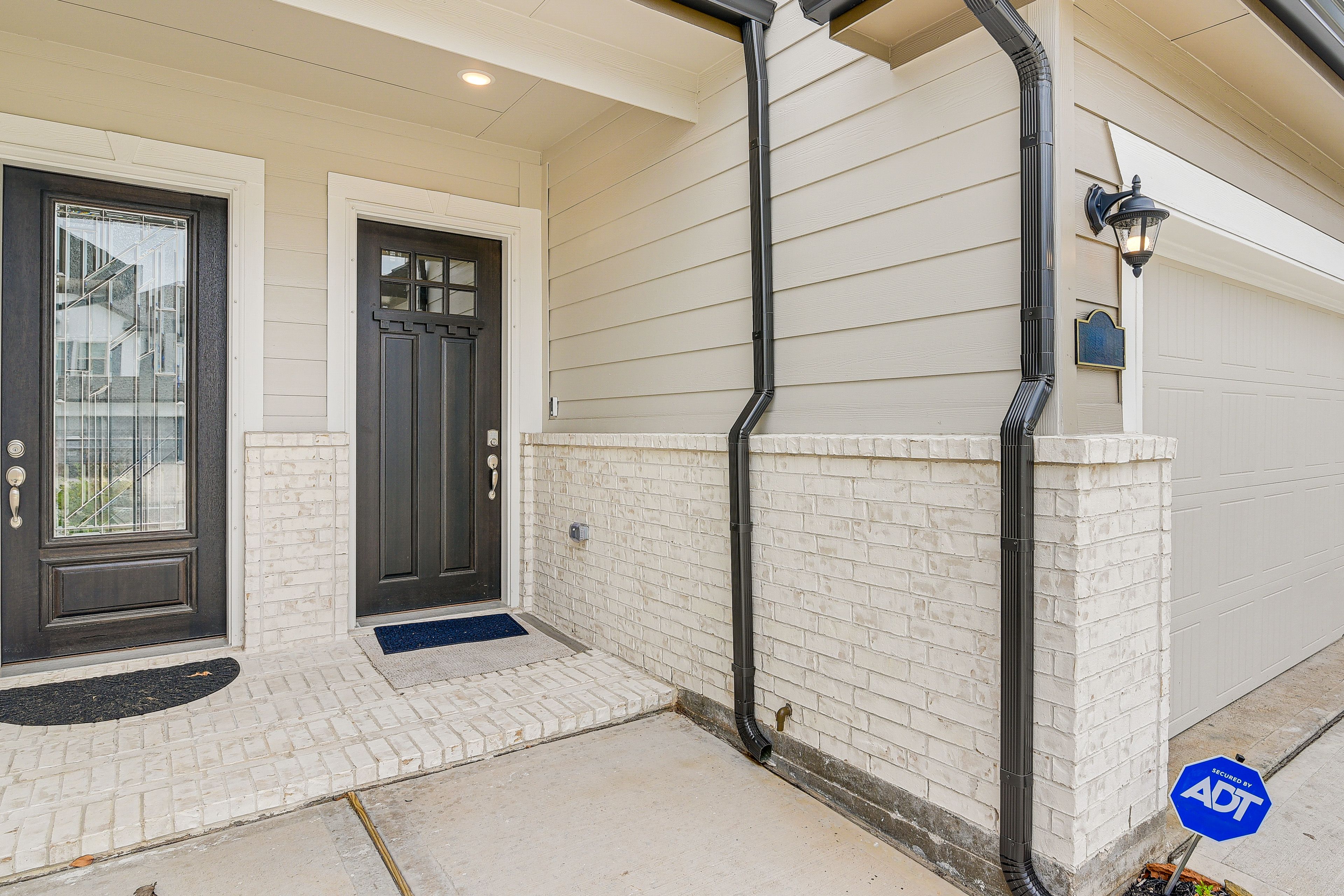 Front Door | Keyless Entry