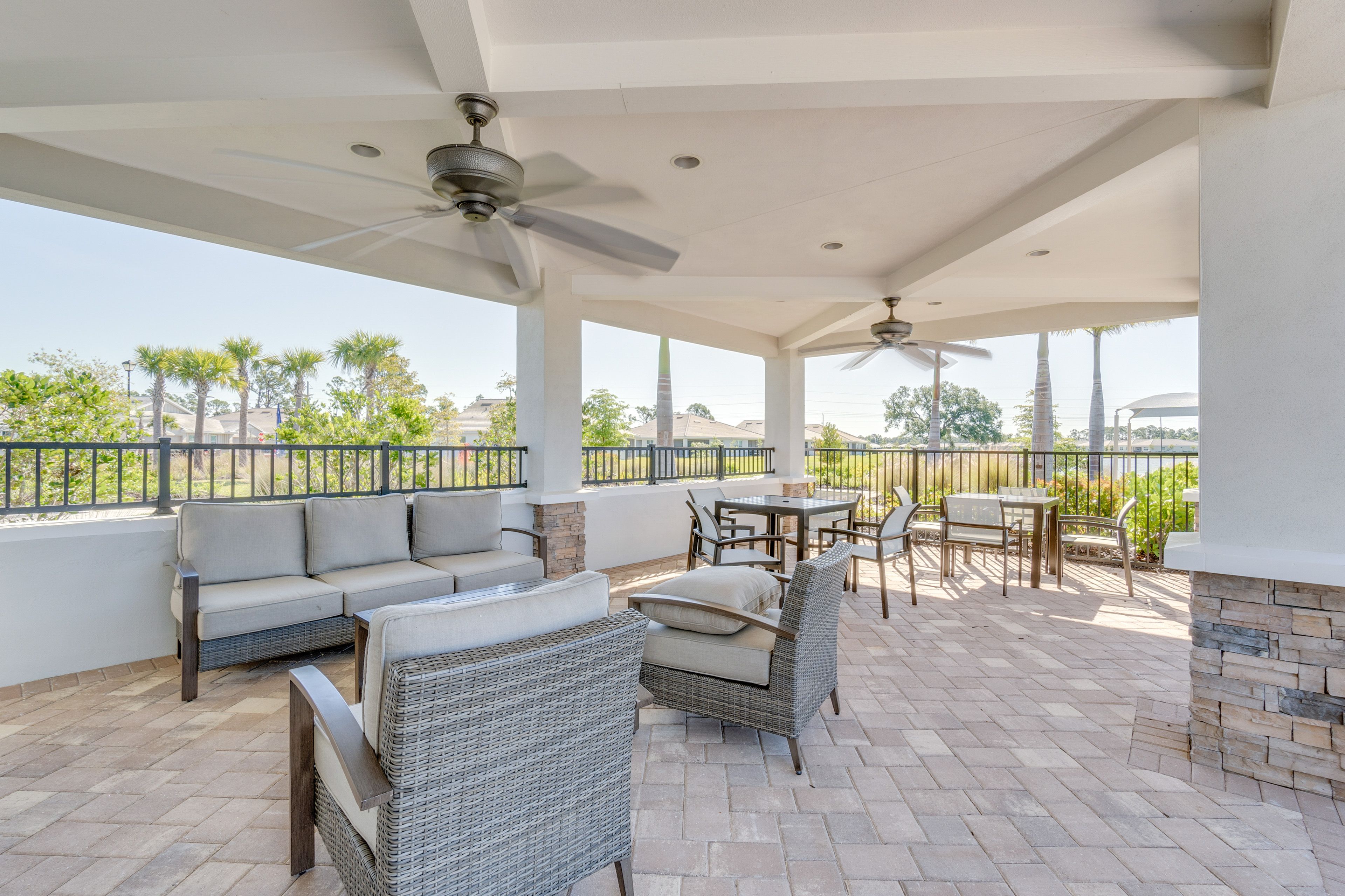 Palencia Community Amenities | Patio