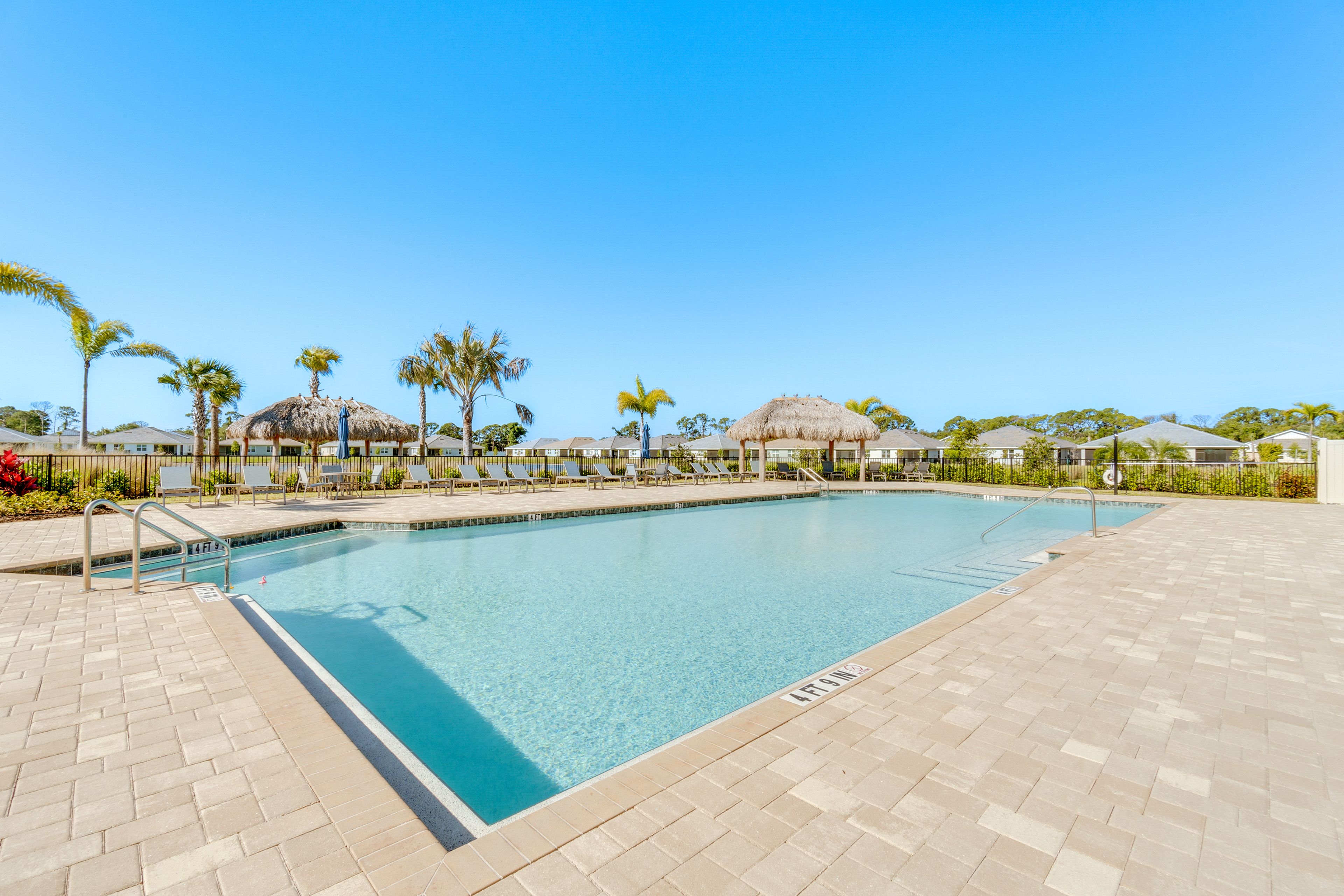 Palencia Community Amenities | Community Pool