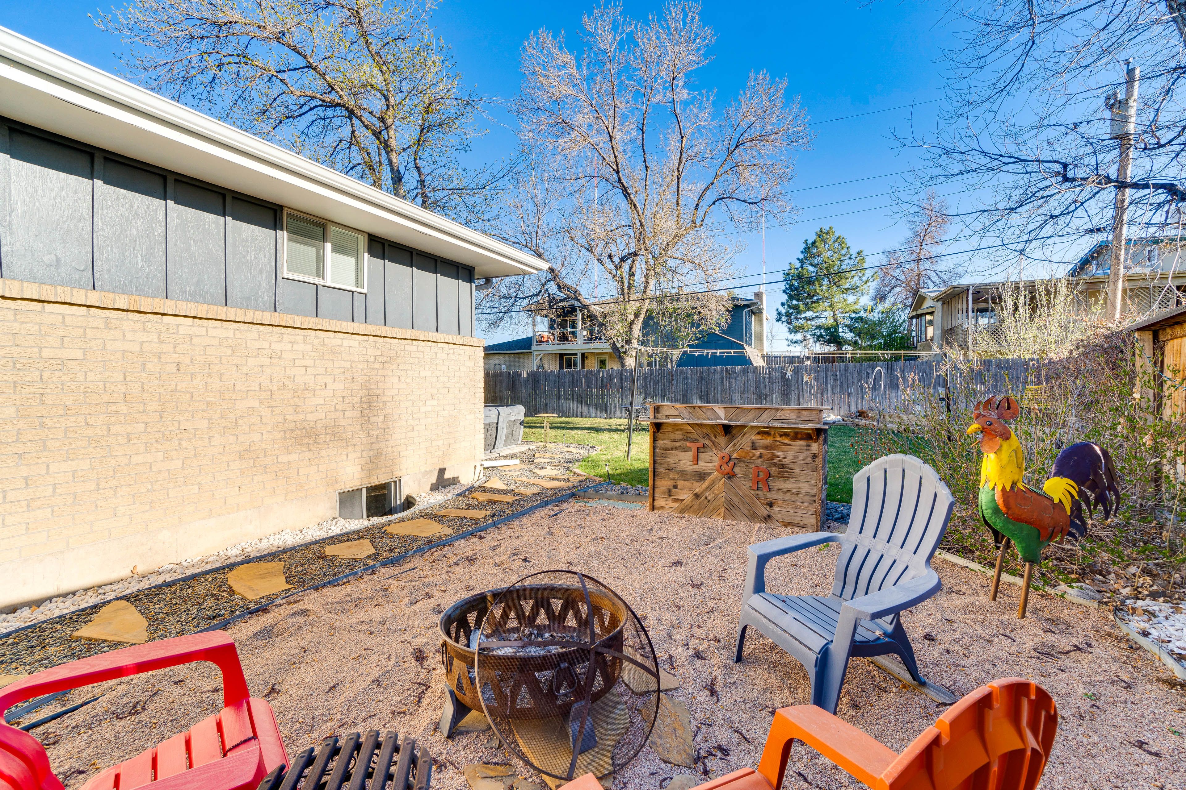 House Exterior | Wood-Burning Fire Pit