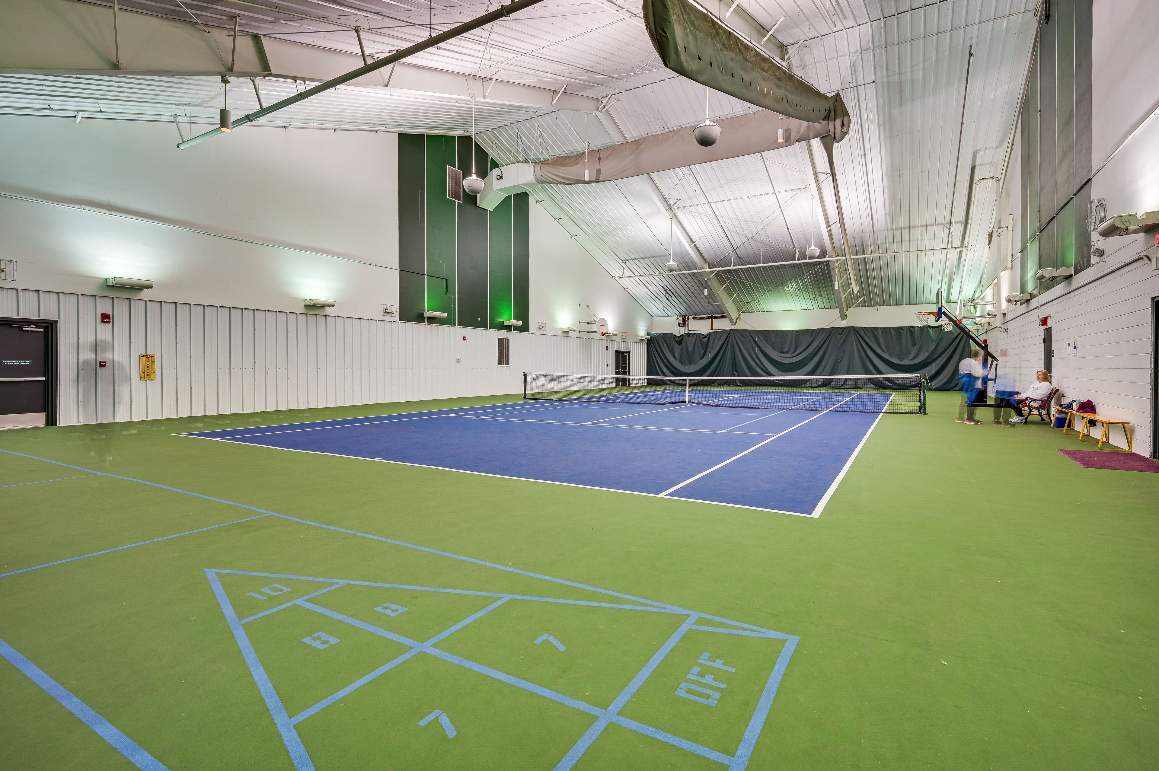 Resort Amenities | Indoor Sports Courts