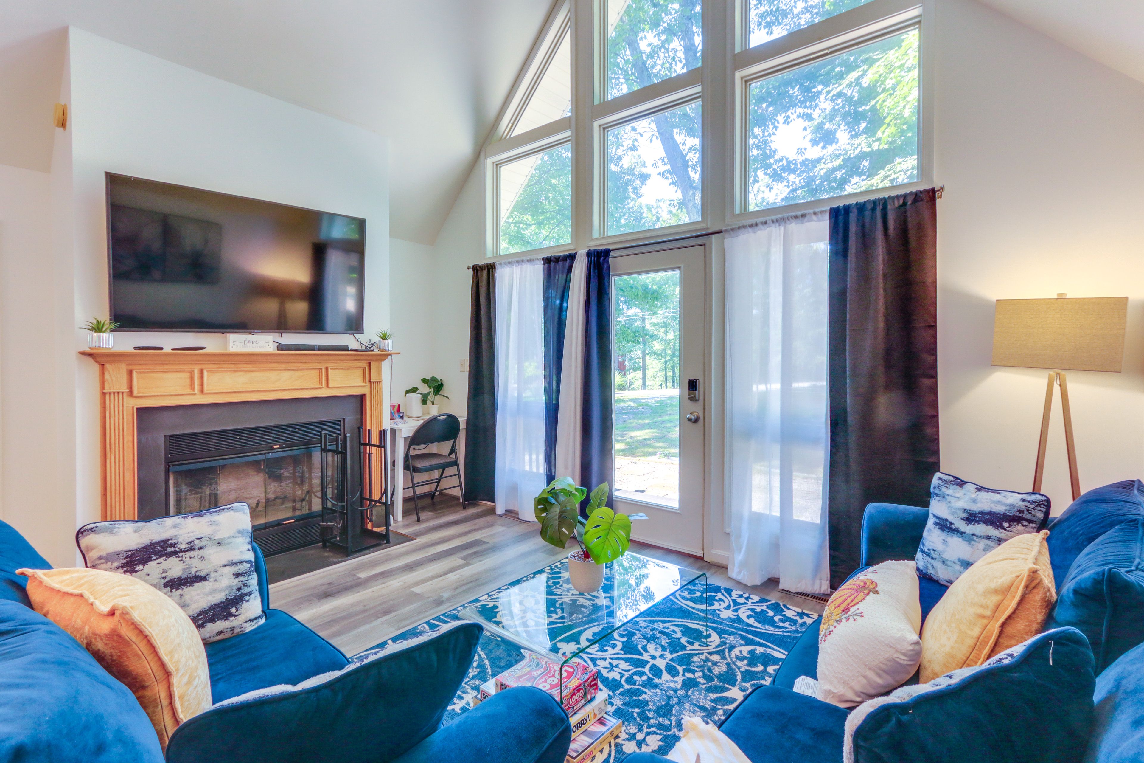 Hedgesville Vacation Rental | 3BR | 2BA | 1,008 Sq Ft | 3 Steps Required
