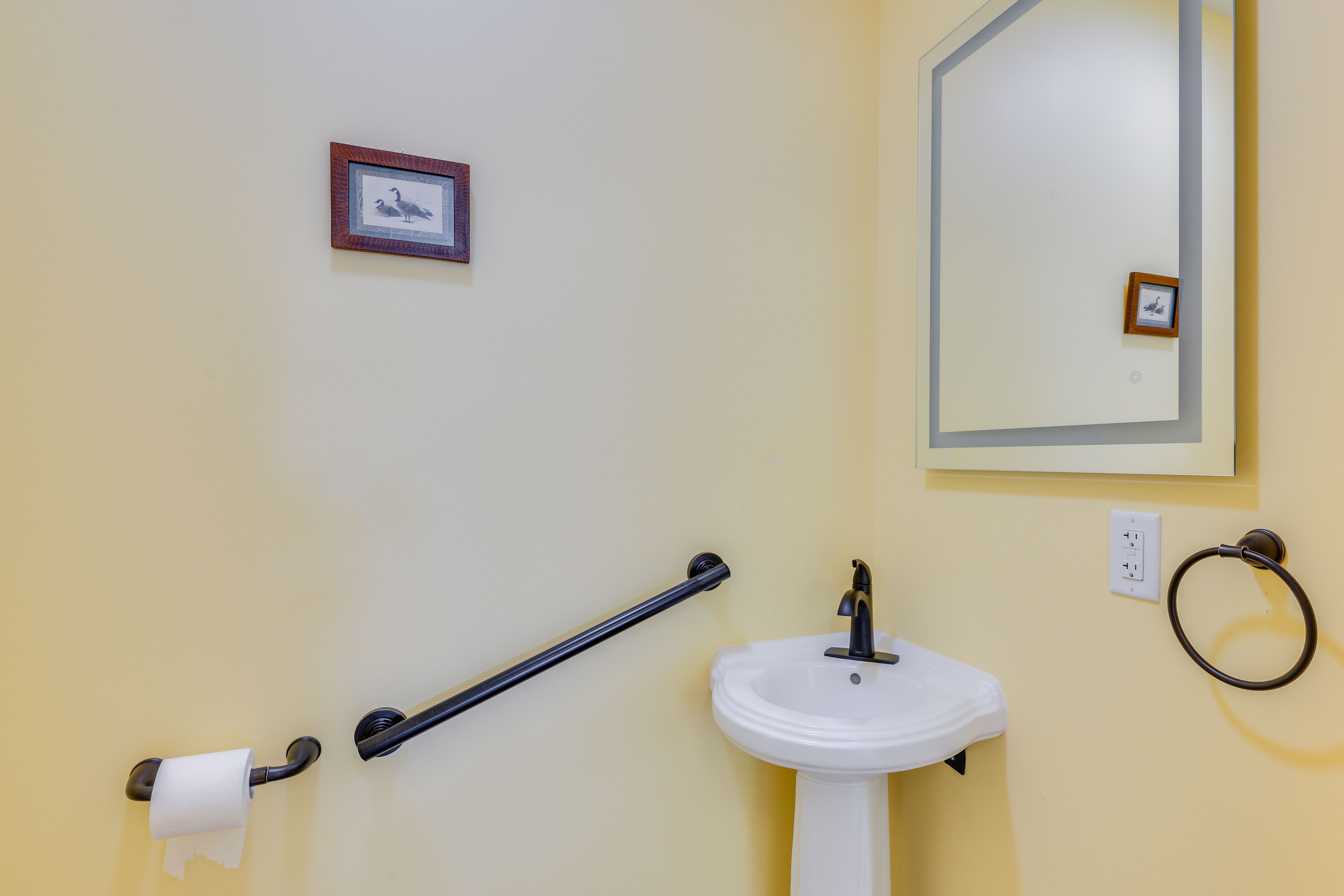 Half Bathroom | Main Level