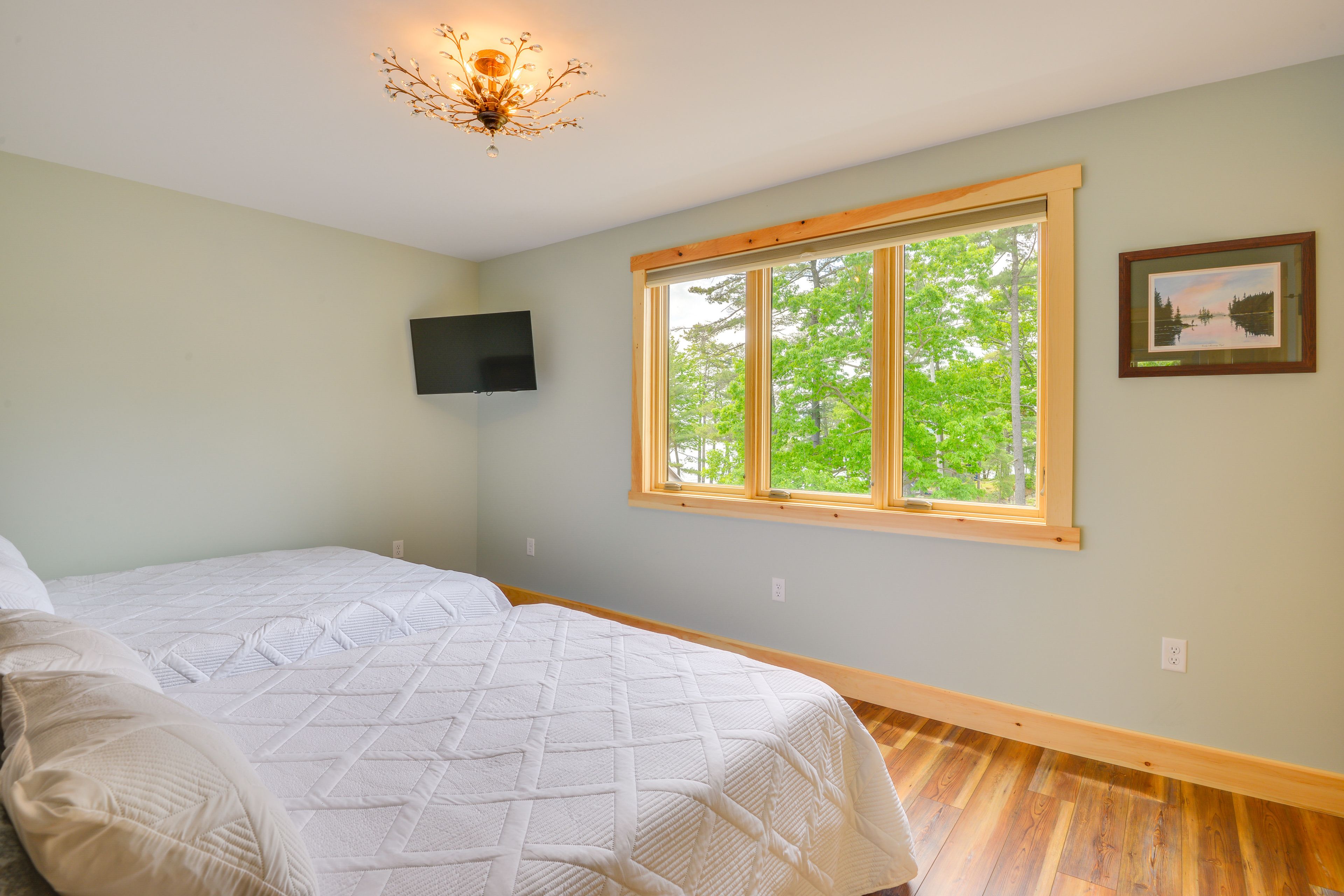 Bedroom 3 | Upper Level | Queen Bed | Full Bed | Smart TV w/ Cable