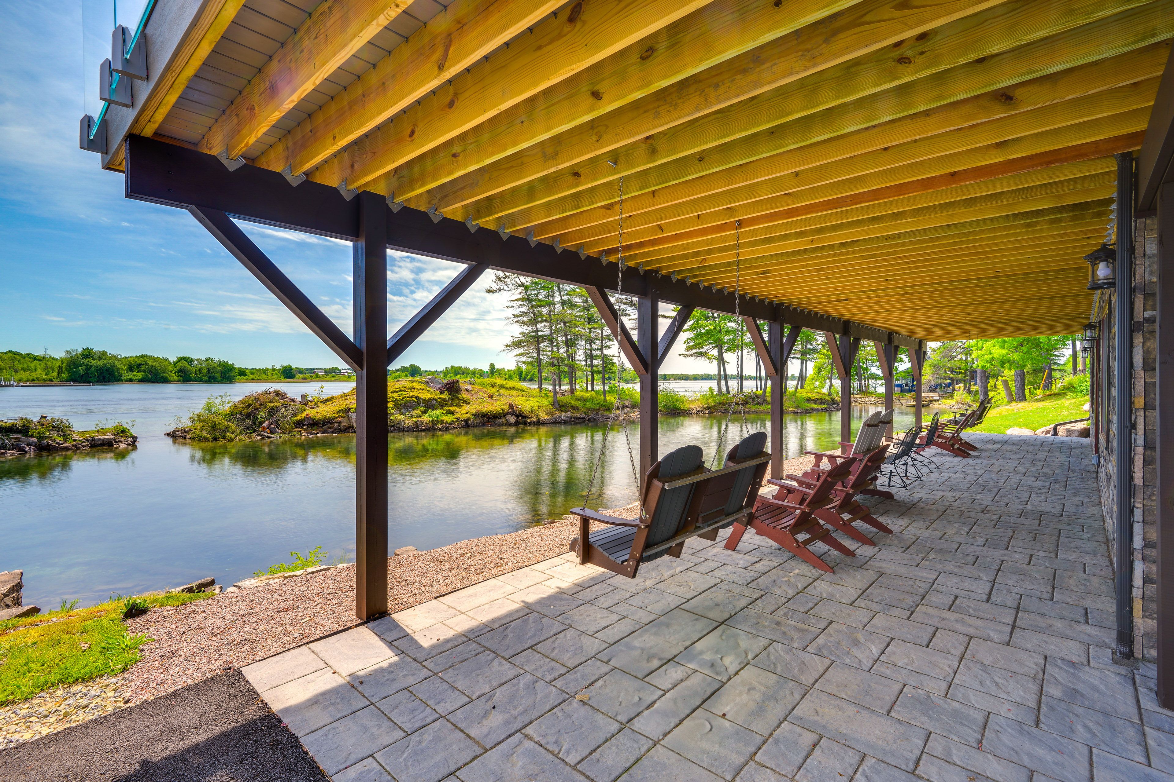 Covered Patio | Seating