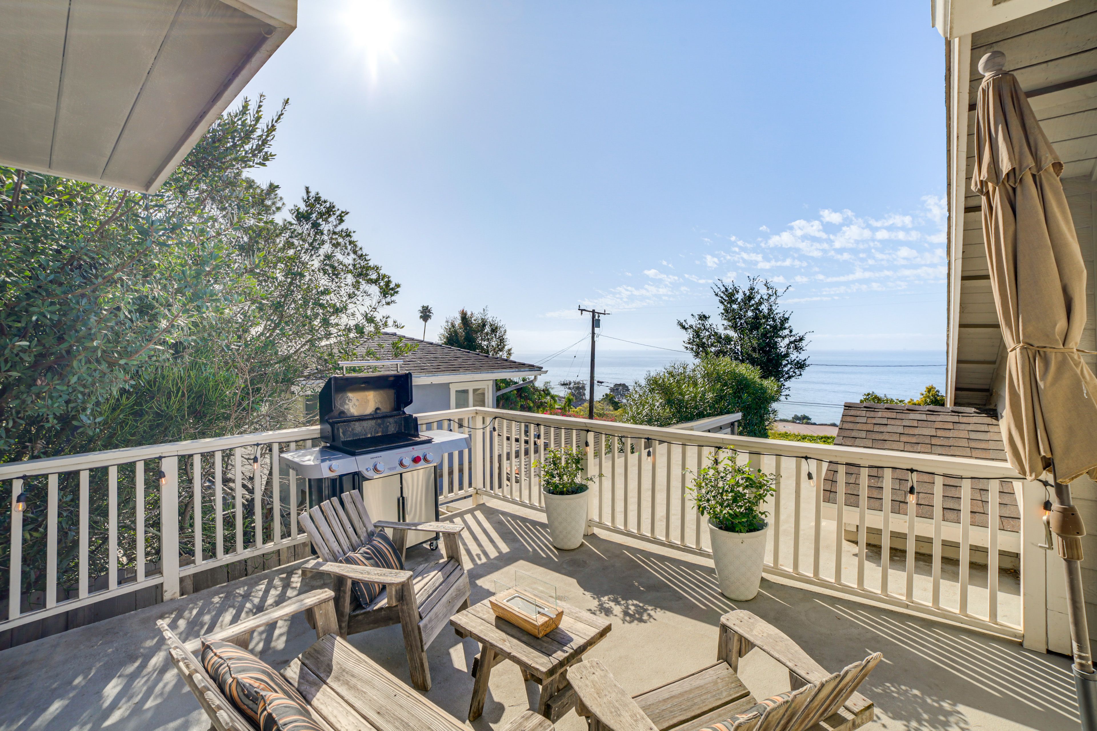 Summerland Vacation Rental | 2BR | 2.5BA | 1,600 Sq Ft | Steps Required