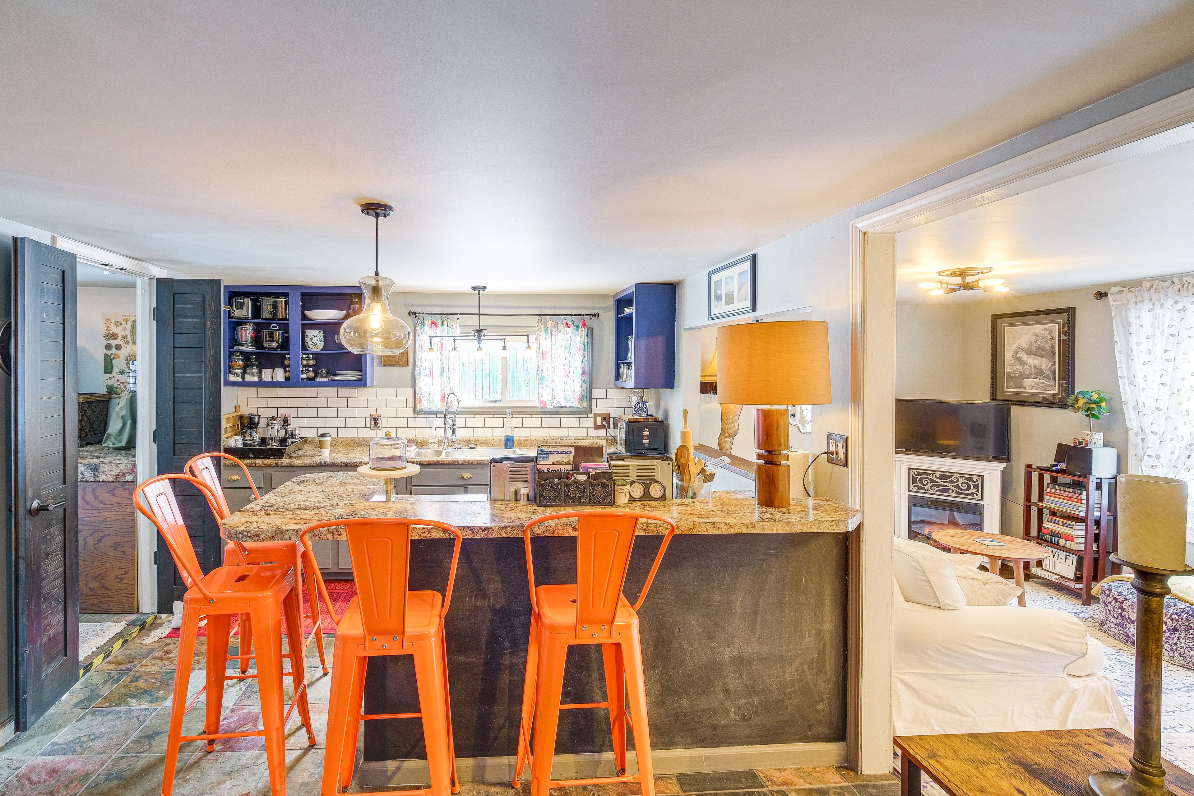 Kitchen | Stove/Oven | Refrigerator | Microwave | Drip Coffee Maker
