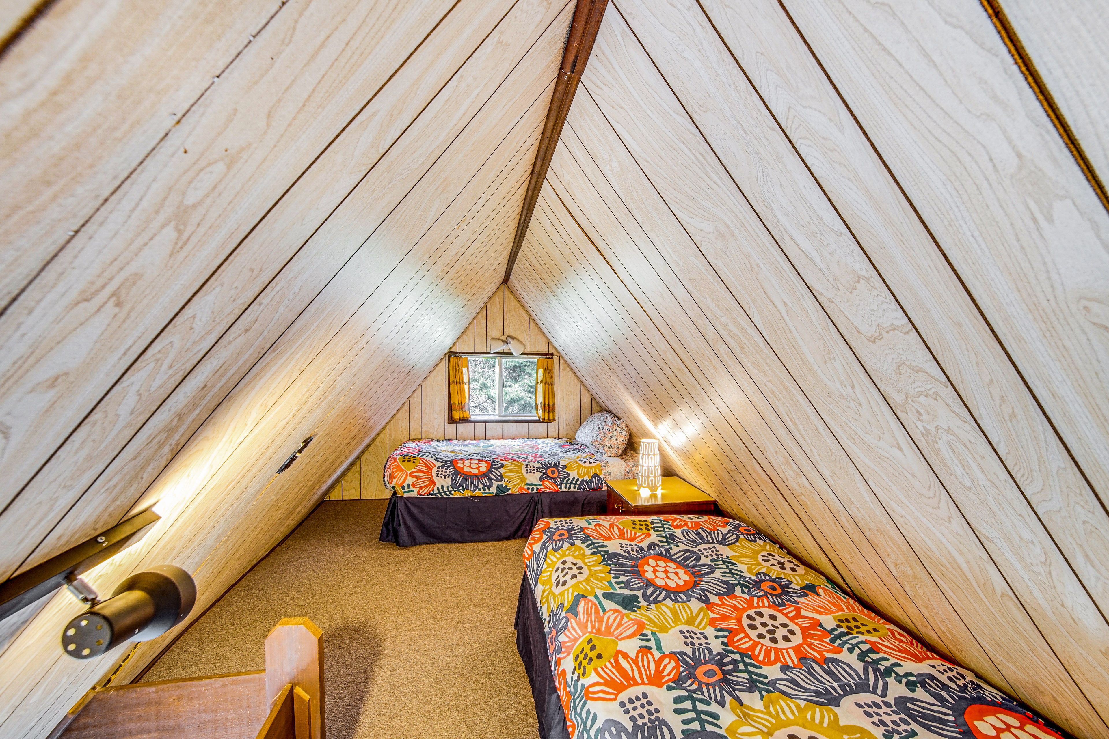 Bonus Loft (Access Via Bedroom) | 2 Twin Beds | Upper Level