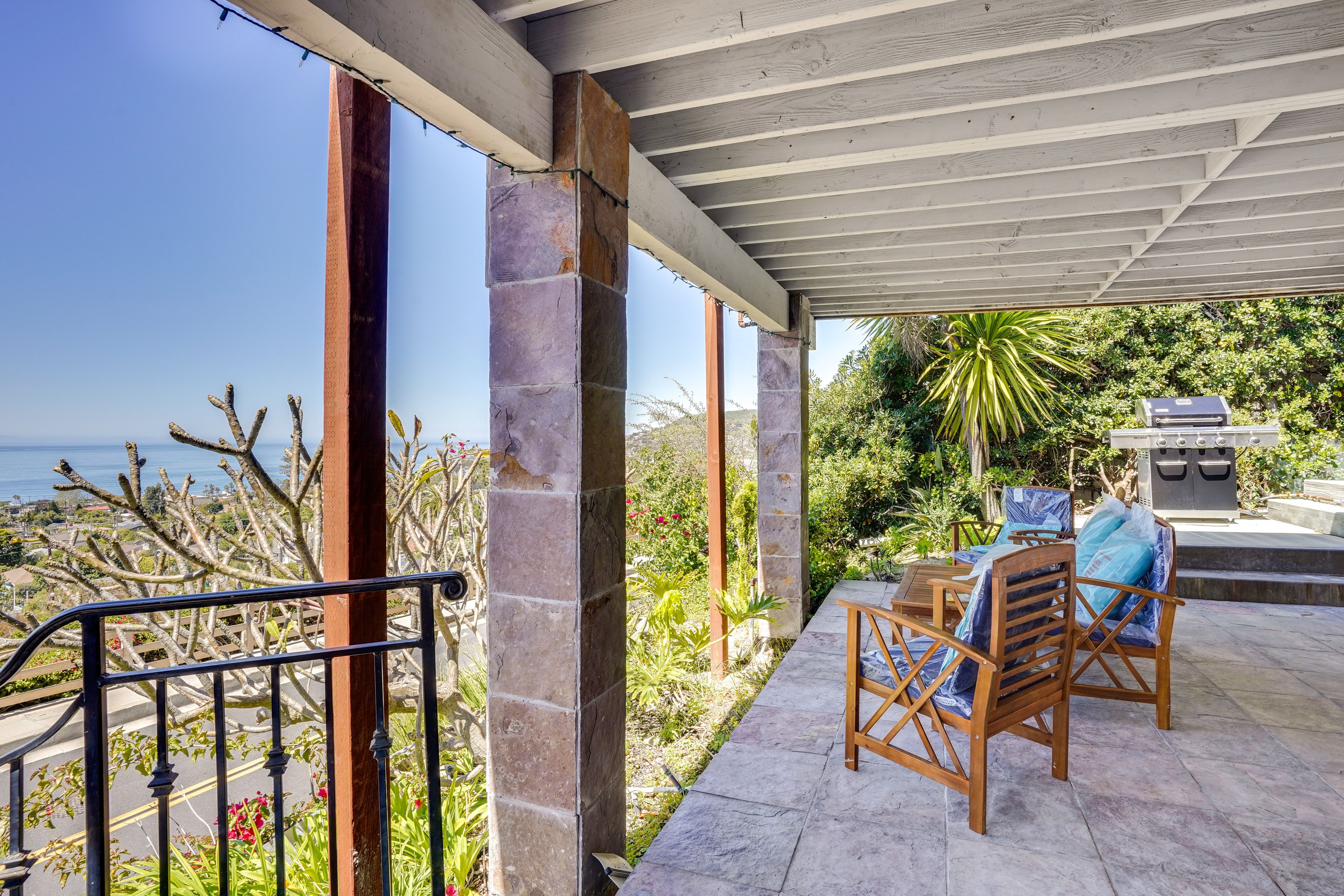 Outdoor Seating | View