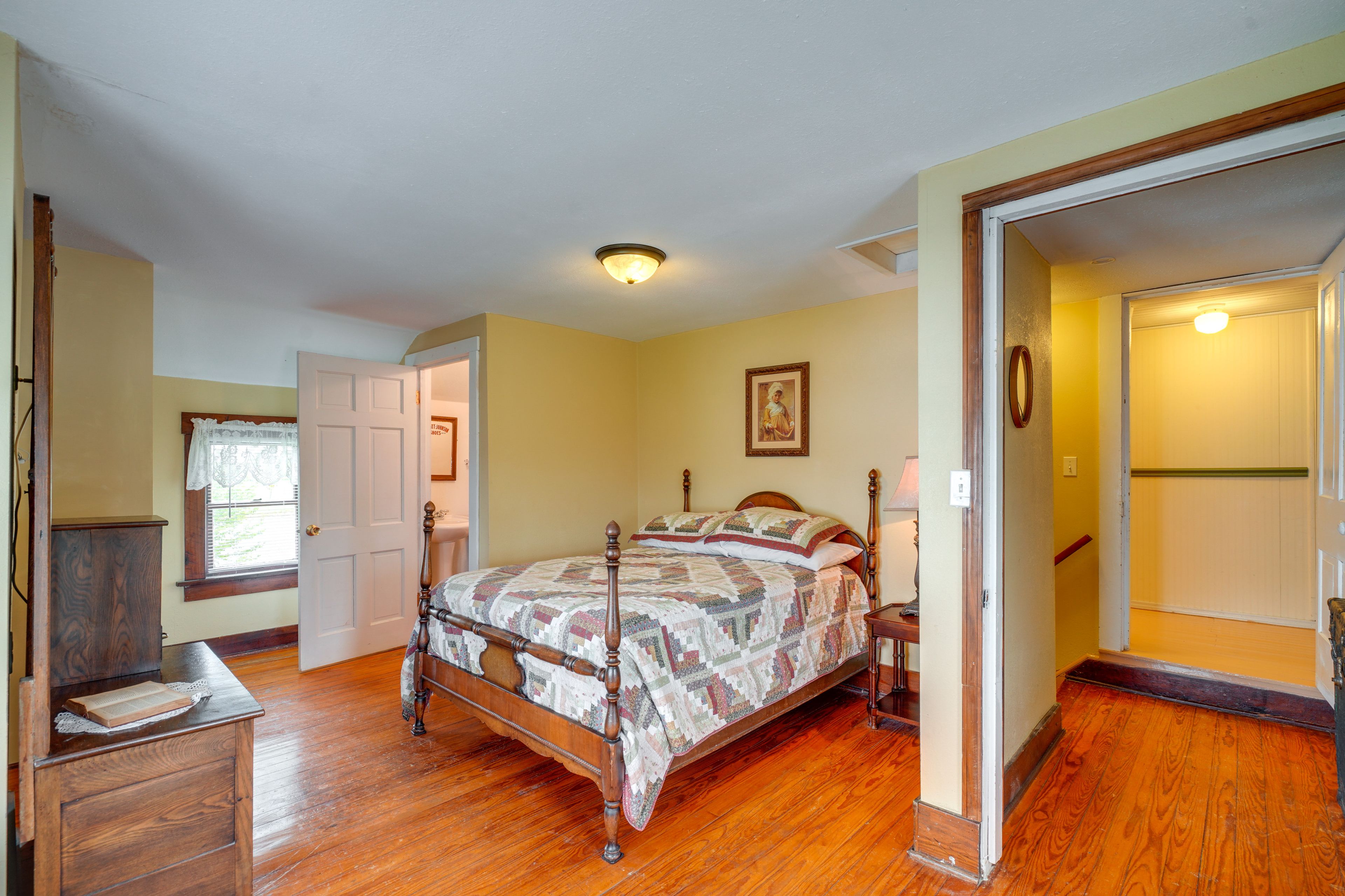 Bedroom 3 | Full Bed | 2nd Floor
