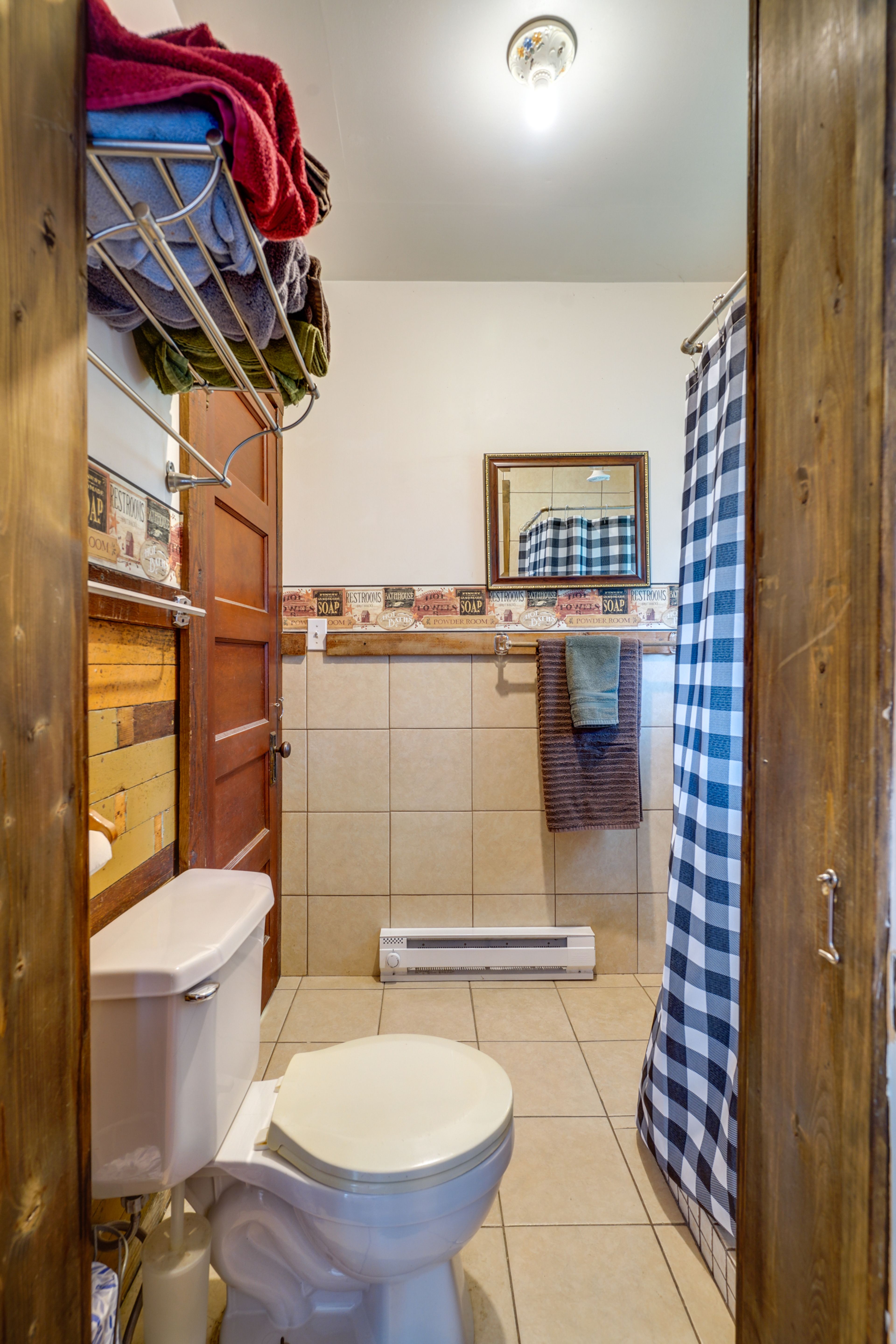 Full Bathroom | Shower | 2nd Floor