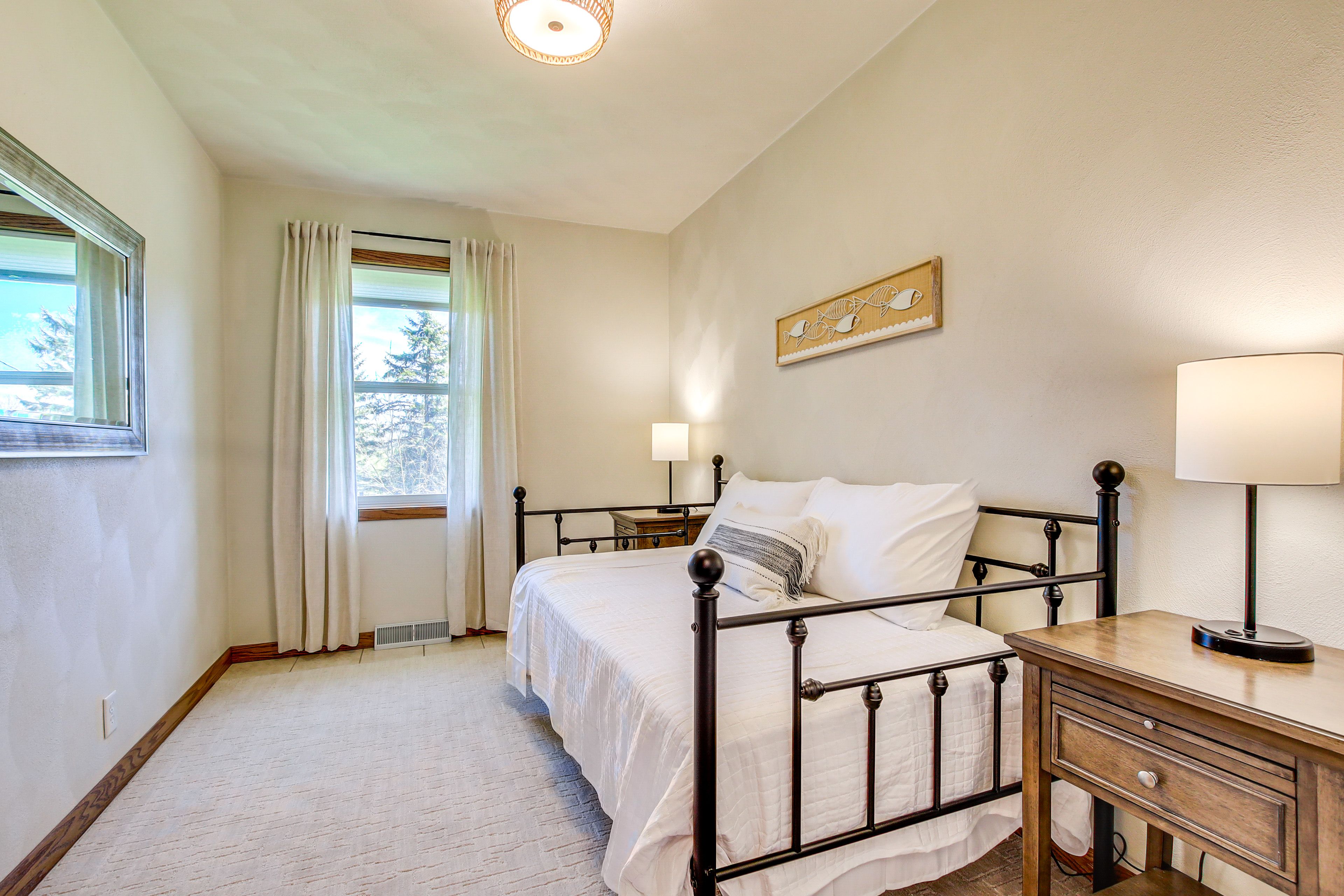Bedroom 5 | Twin Daybed | 2nd Floor