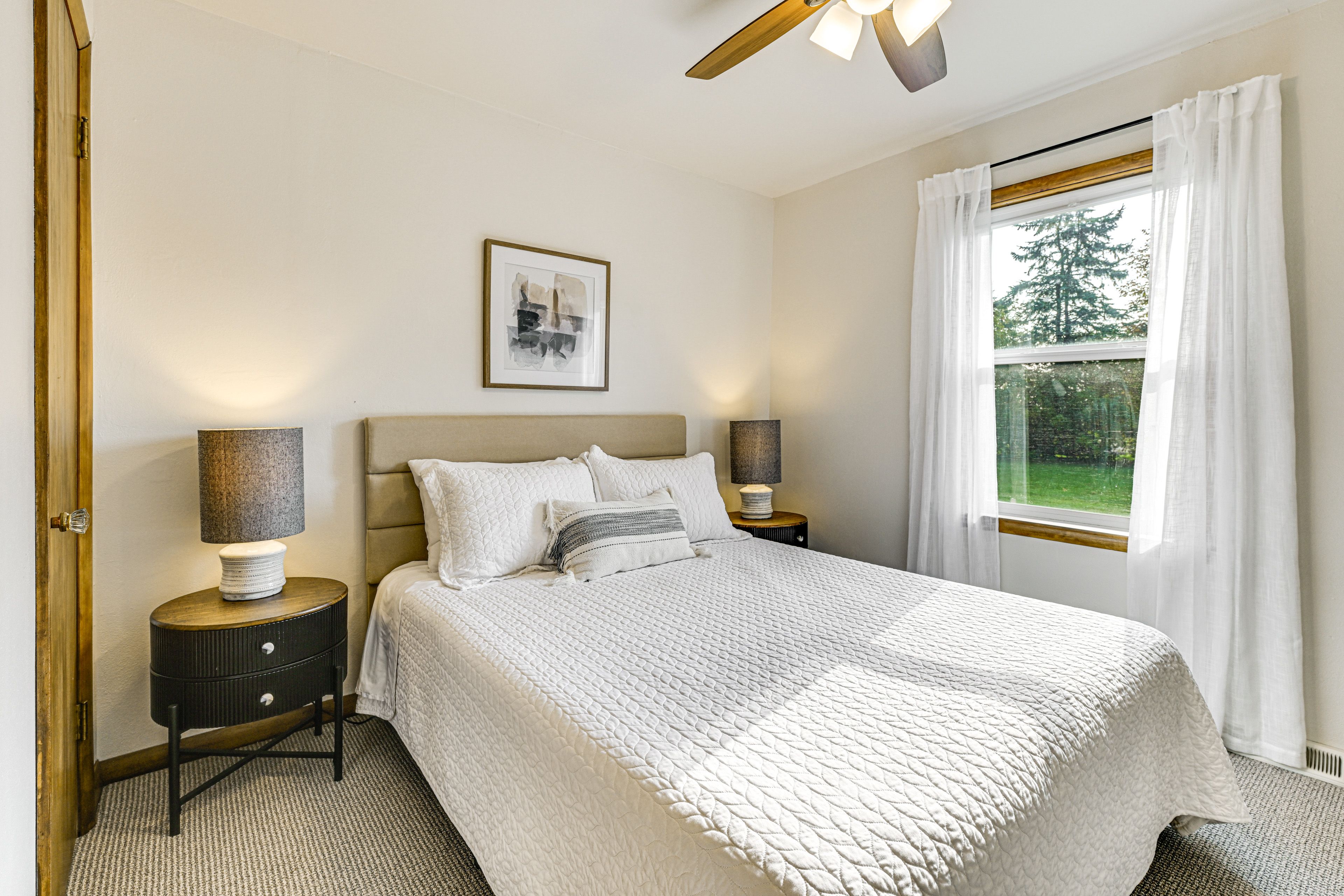 Bedroom 3 | Queen Bed | Central Heating & A/C | 1st Floor